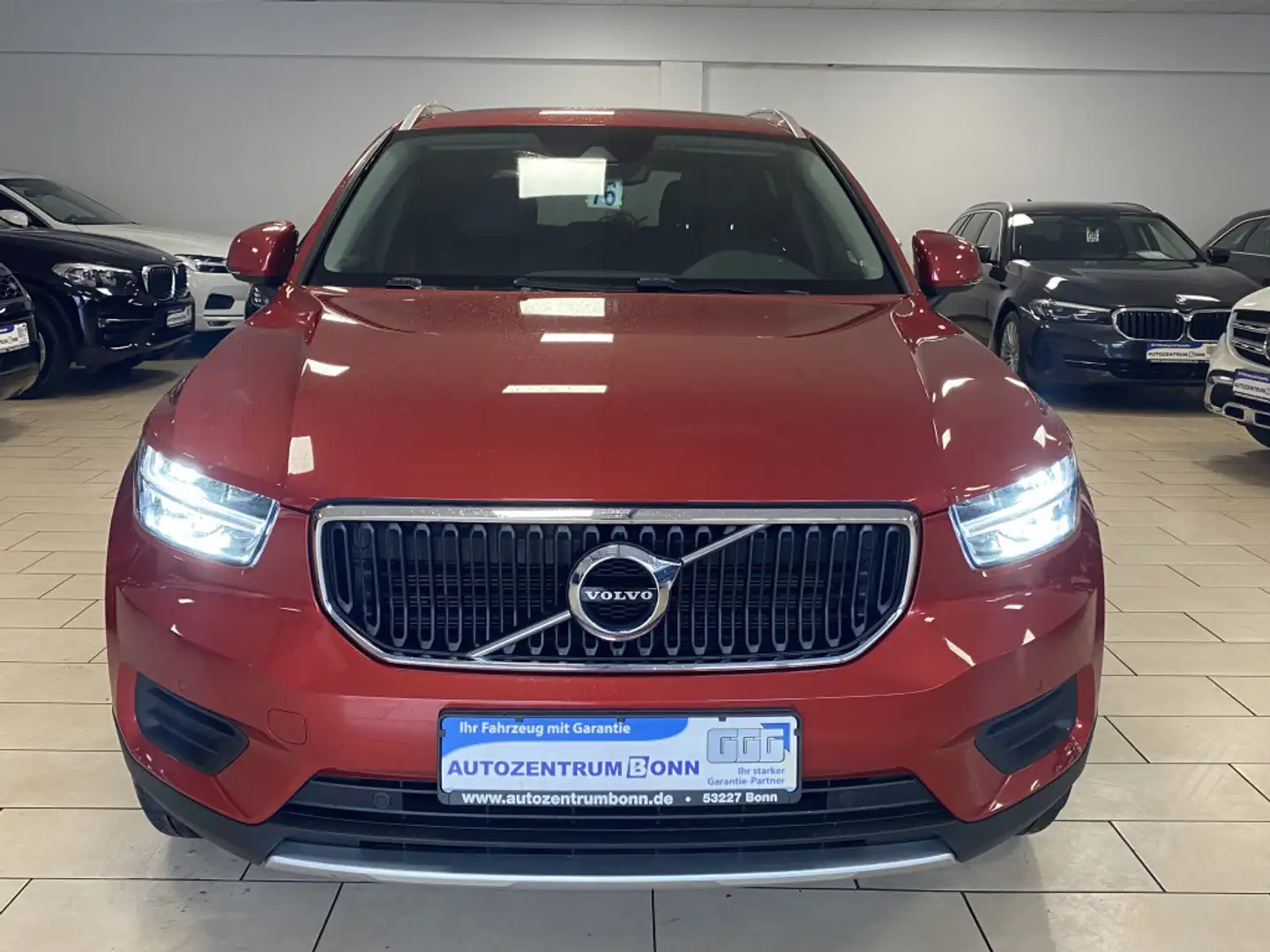 Volvo XC40 Momentum Pro*LED*Navi*Pano*Android*Winter-Paket Red - 2