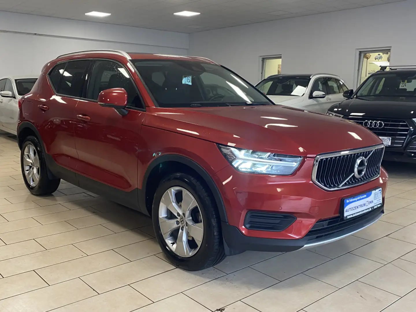 Volvo XC40 Momentum Pro*LED*Navi*Pano*Android*Winter-Paket Red - 1