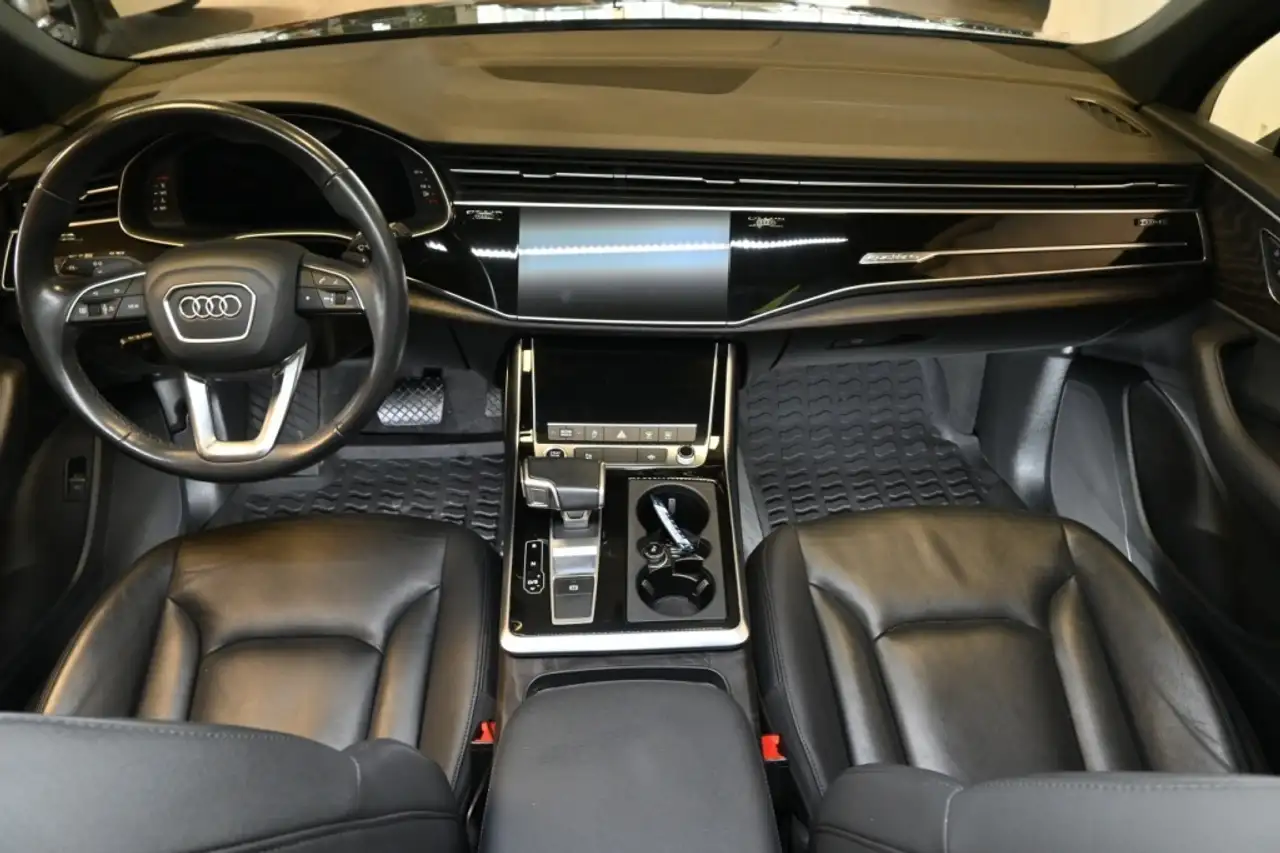 Audi Q7 снимка Audi Q7