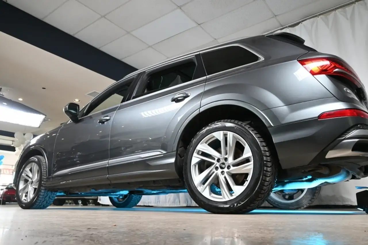 Audi Q7 снимка Audi Q7
