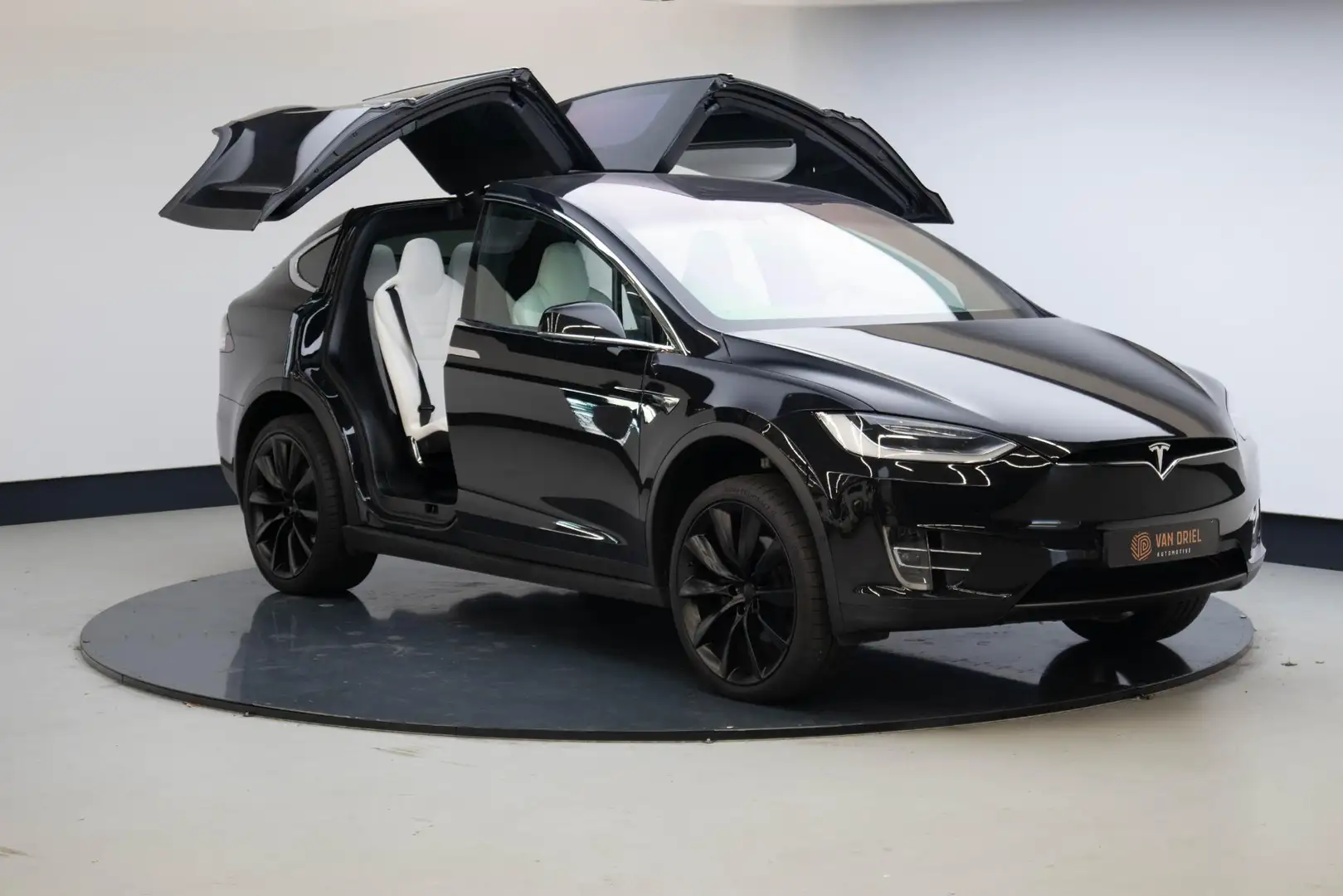 Tesla Model X 75D Base 6p. | Leer | 21 inch LM | Чорний - 1