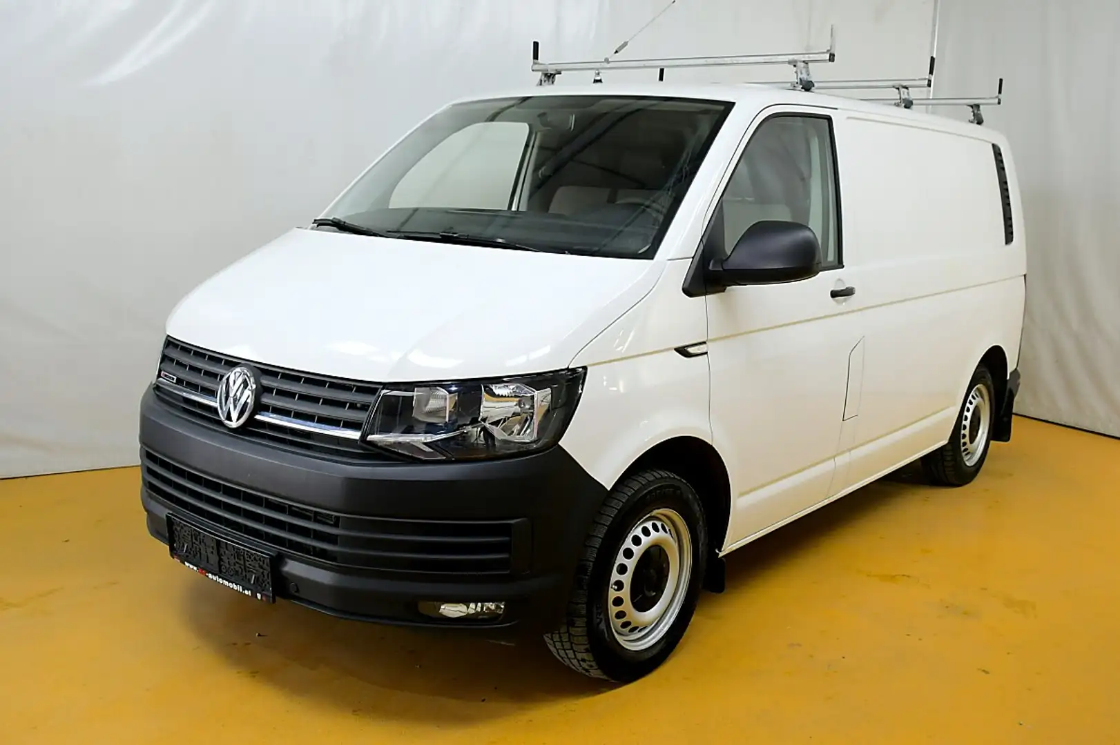 Volkswagen T6 Transporter T6 Kastenwagen KR 2,0 TDI 4Motion BMT AHK Regale Weiß - 1