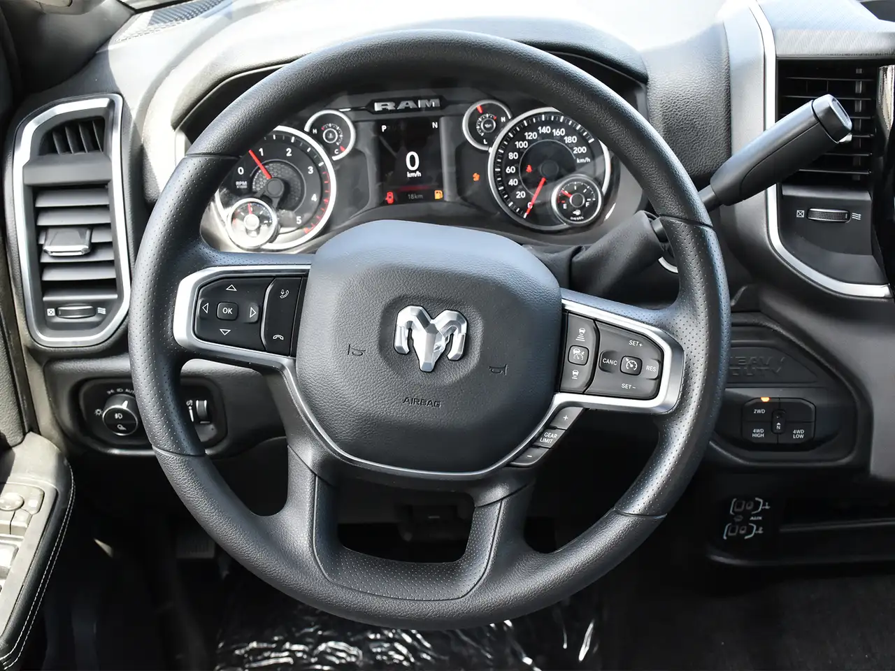 RAM 3500 снимка RAM 3500