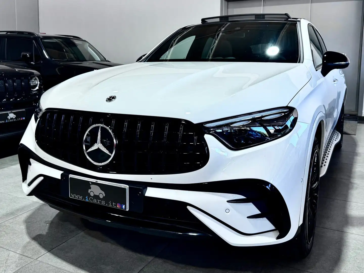 Mercedes-Benz GLC 300 de Coupe Phev 4Matic Premium Plus AMG Line Bianco - 1