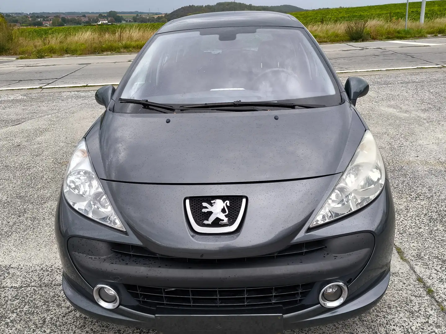 Peugeot 207 1600 essence boîte automatique Argent - 1