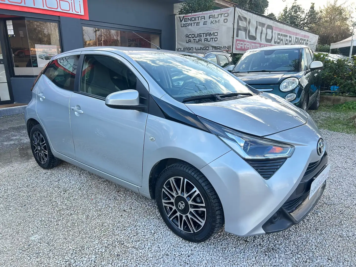 Toyota Aygo Connect 1.0 5P AUTOMATICA NAVI Argent - 1