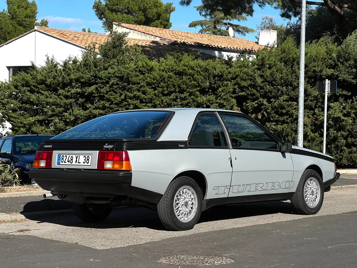 Renault Fuego 1.6 Turbo essence Grau - 2