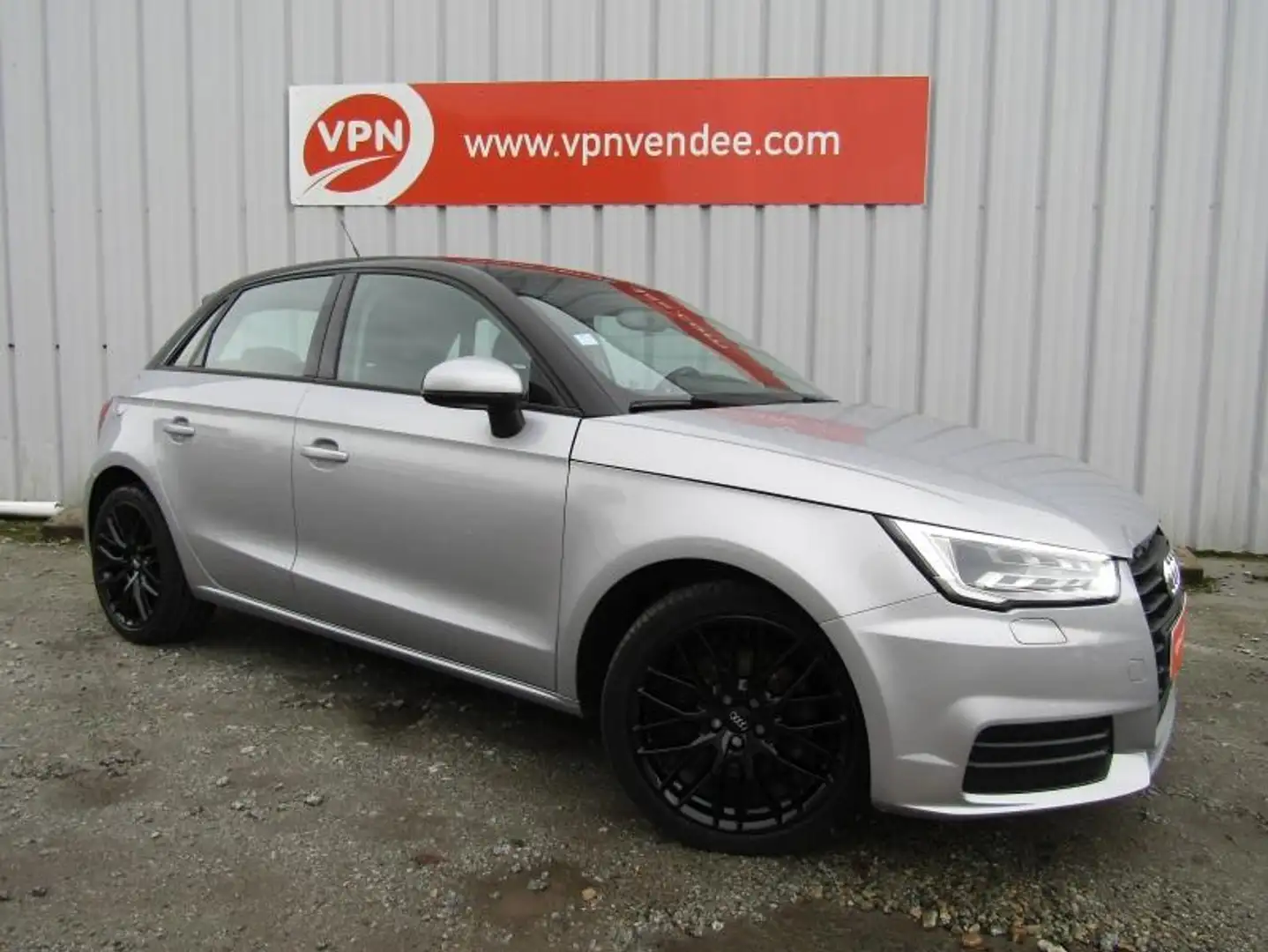 Audi A1 1.4 TFSI 125ch Midnight Series S tronic 7 Gris - 1