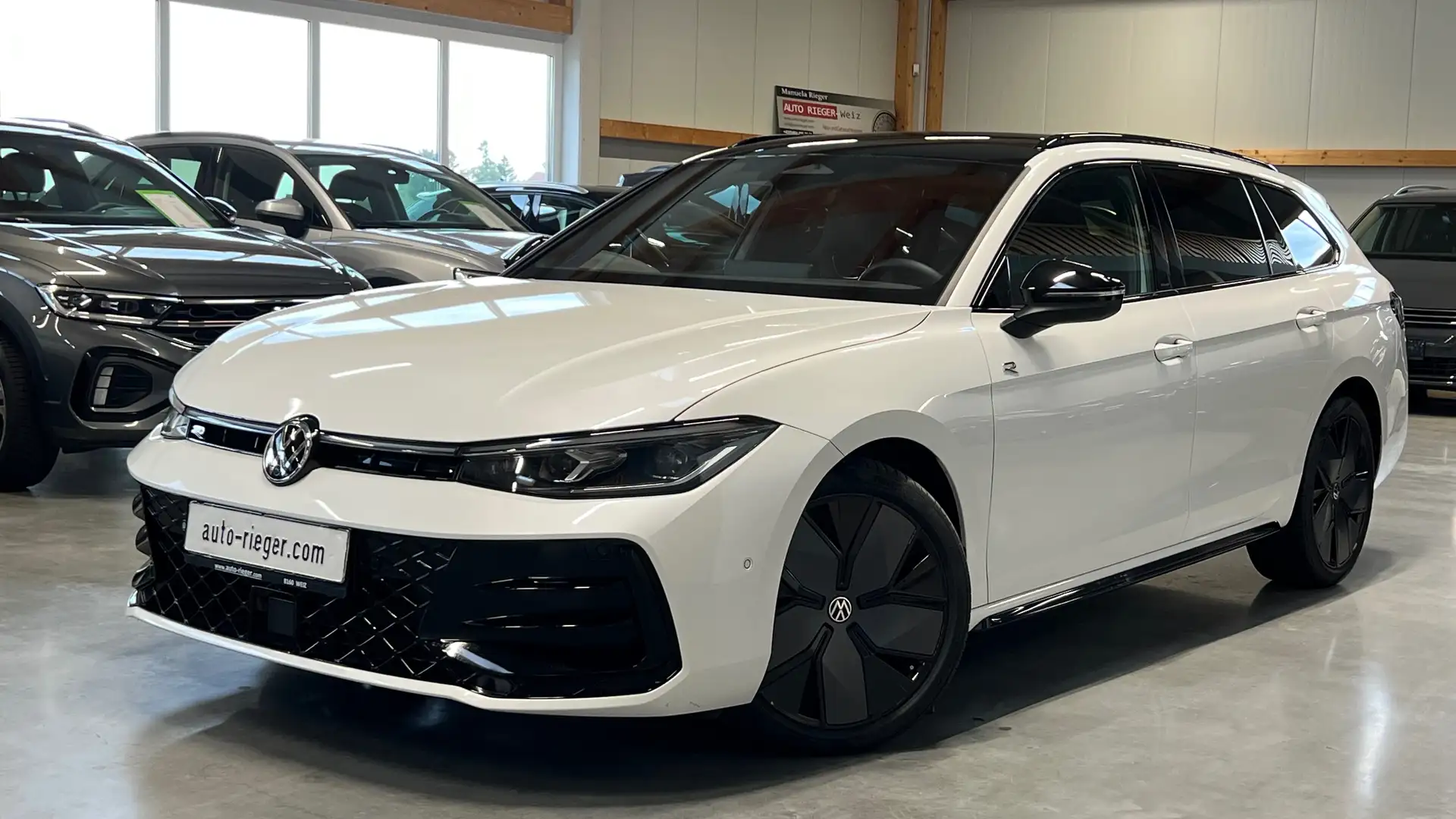 Volkswagen Passat Variant 2.0TDI 4Motion R-Line Black-Line Sitzbelüftung Weiß - 2
