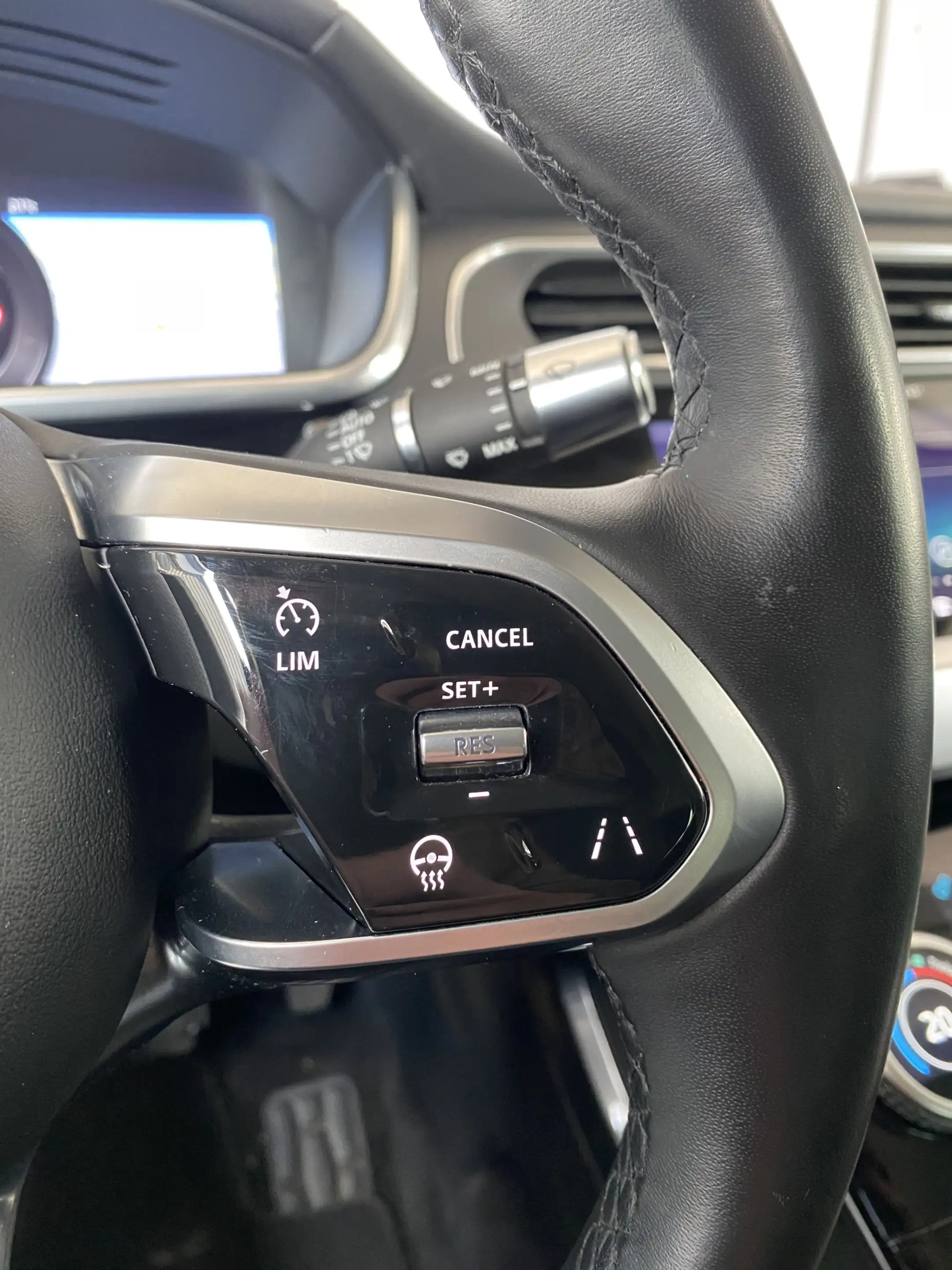 Jaguar I-Pace EV400 S | HEAD-UP DISPLAY | MERIDIAN | CAMERA | LE — photo 28