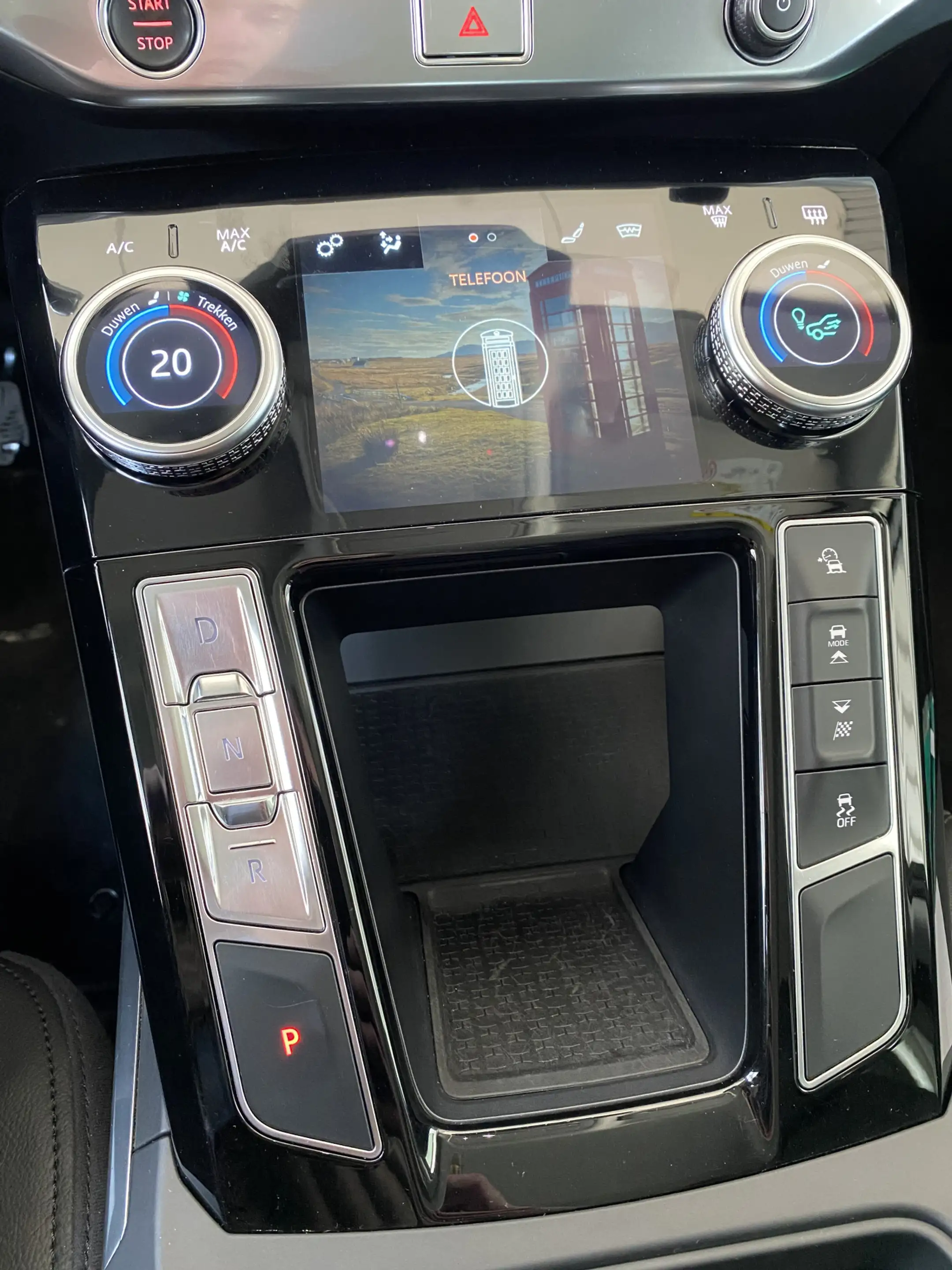 Jaguar I-Pace EV400 S | HEAD-UP DISPLAY | MERIDIAN | CAMERA | LE — photo 21
