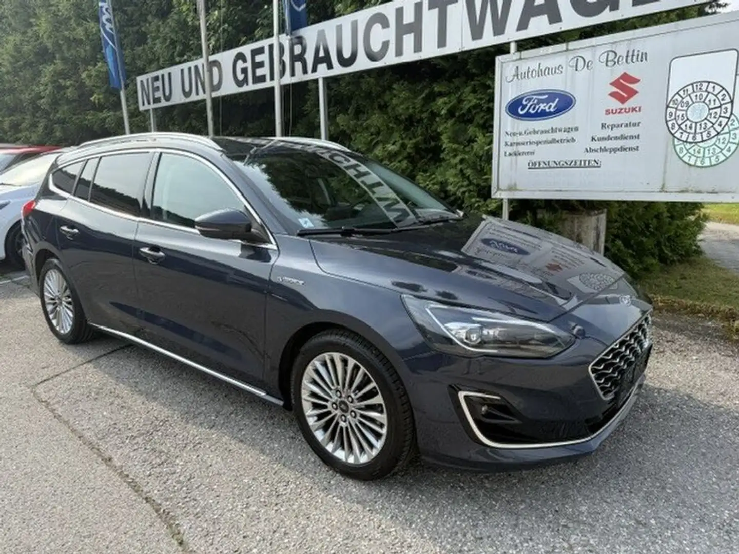 Ford Focus Traveller Vignale Aut. Blau - 2