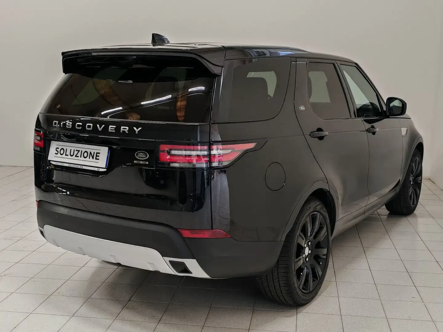 Land Rover Discovery 3.0 TD6 249 CV HSE IVA ESPOSTA Nero - 2