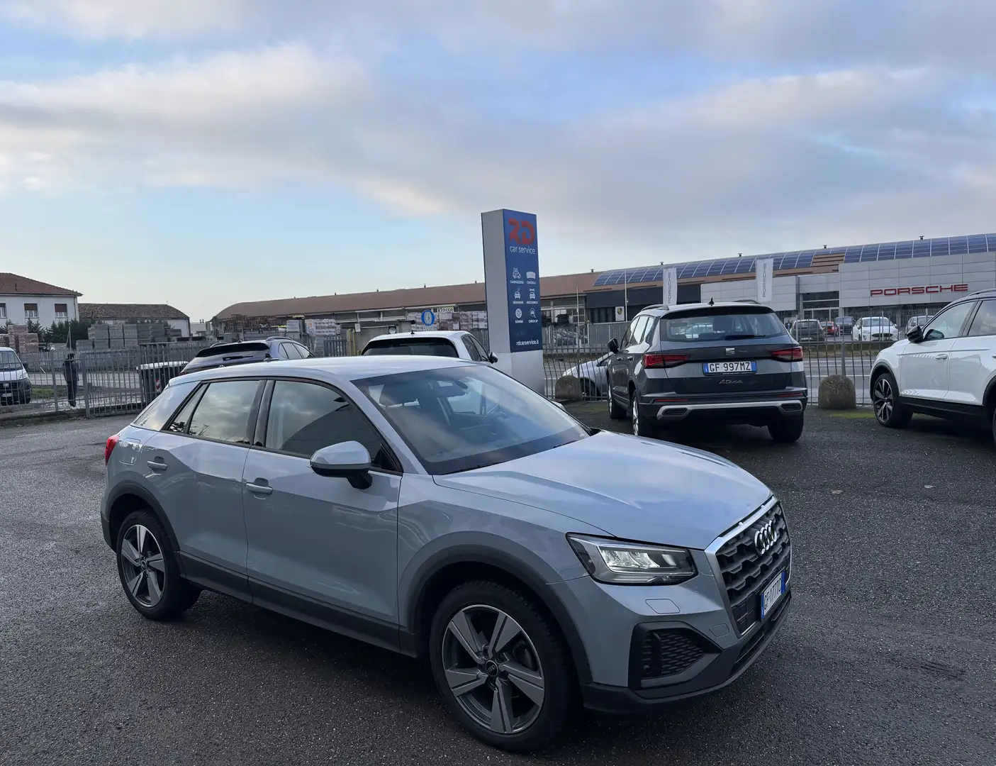 Audi Q2 2.0 tdi Adv s-tronic / NO VINCOLI / SERVICE AUDI Grigio - 1