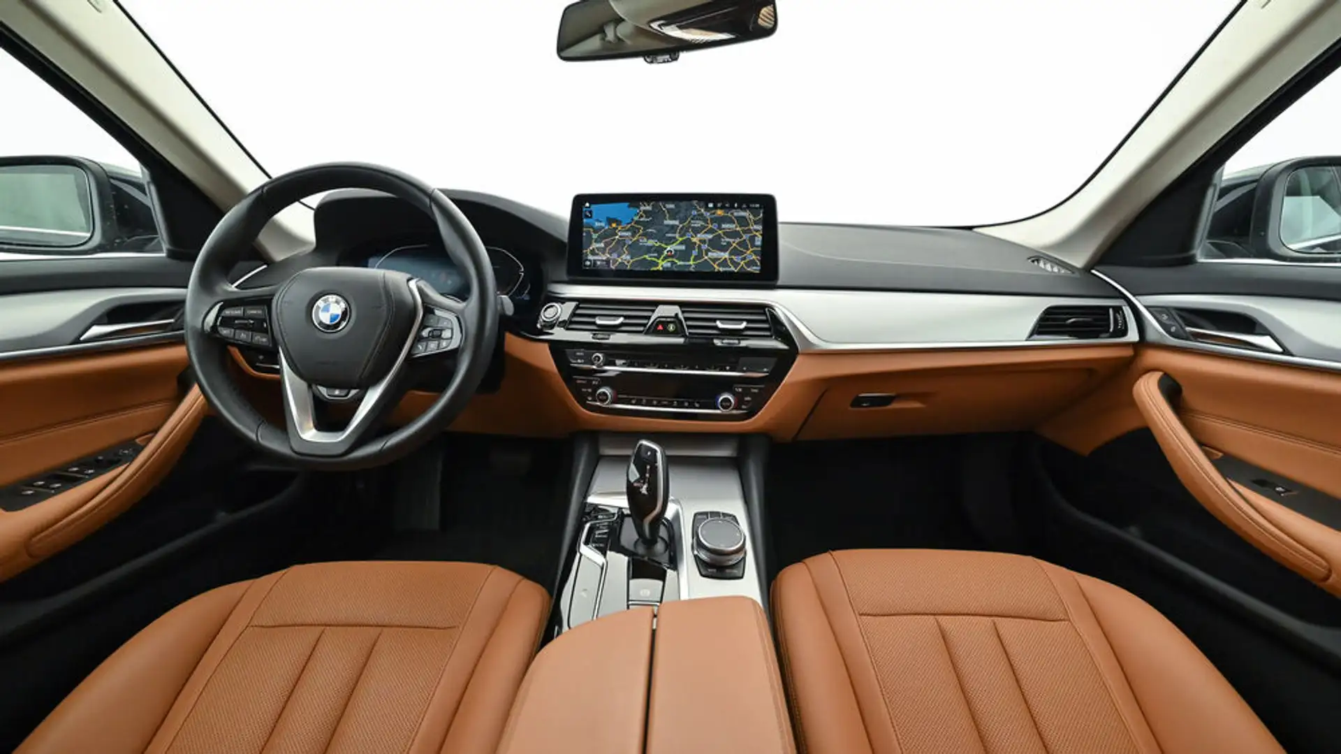 BMW 520 d 48 V Touring Aut. LED-NAVI-LEDER-AHK Schwarz - 2