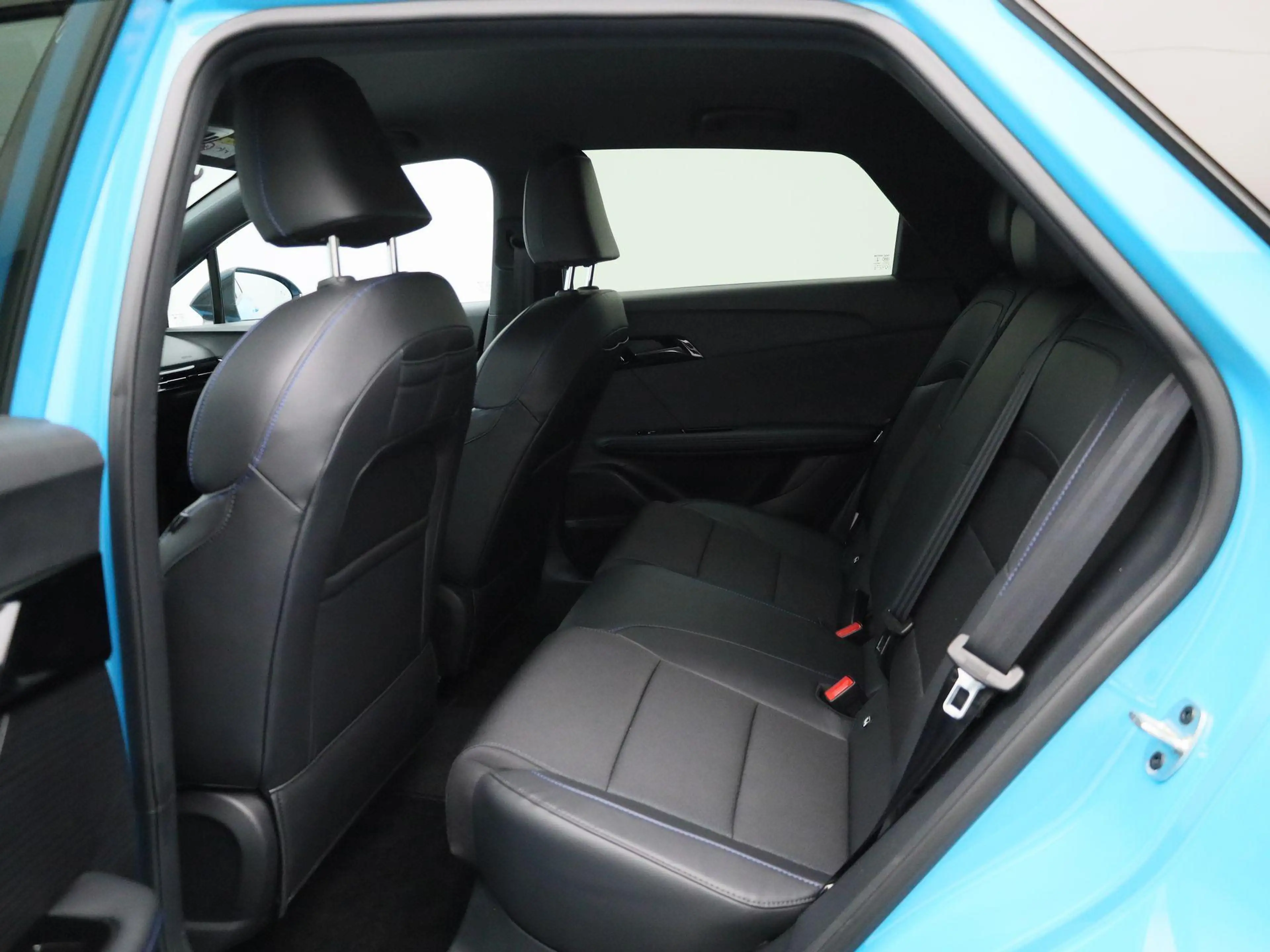 MG MG4 Luxury Long Range 64 Kwh | Navi | Camera | Led Kop — photo 10