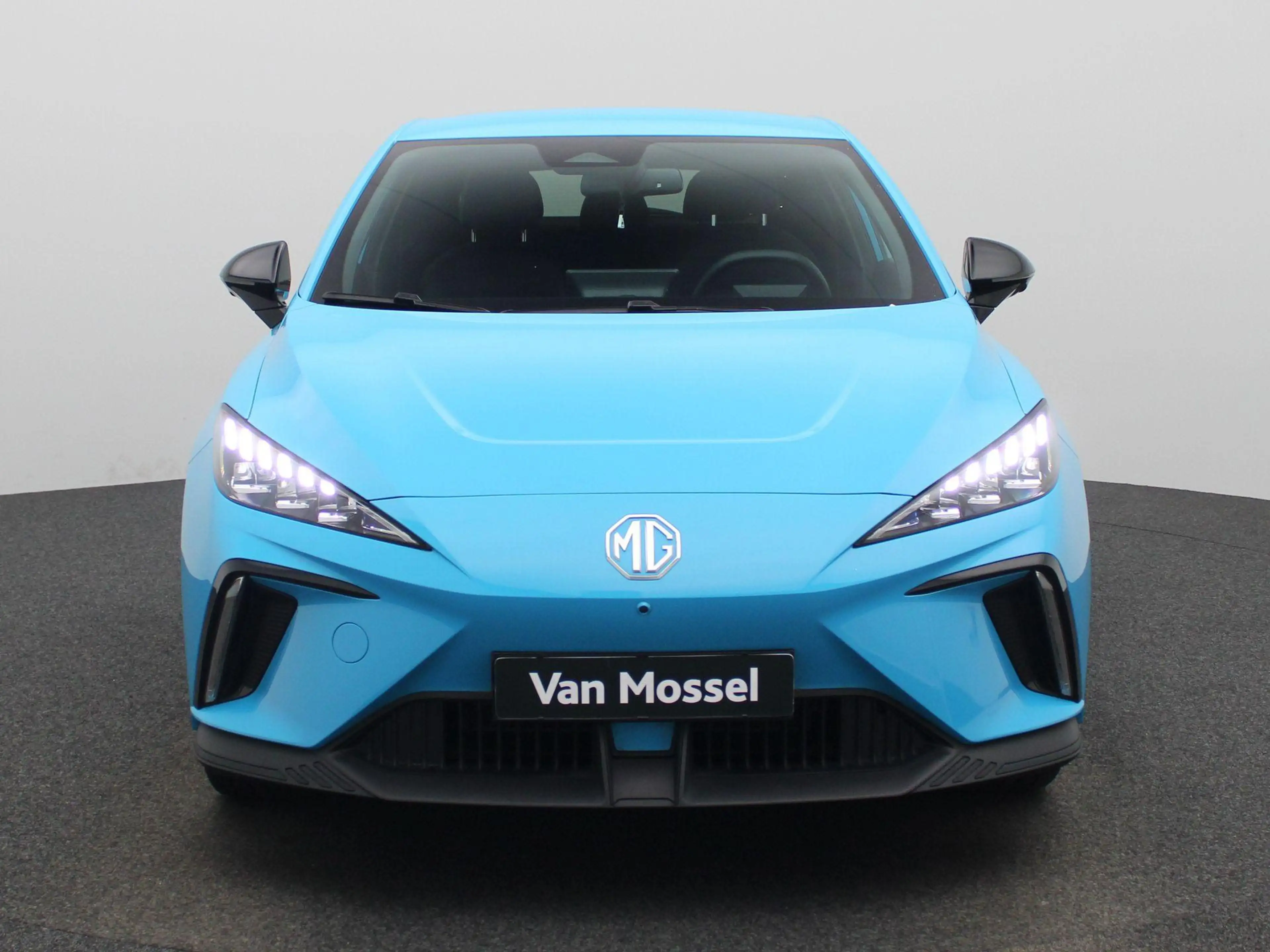 MG MG4 Luxury Long Range 64 Kwh | Navi | Camera | Led Kop — photo 3