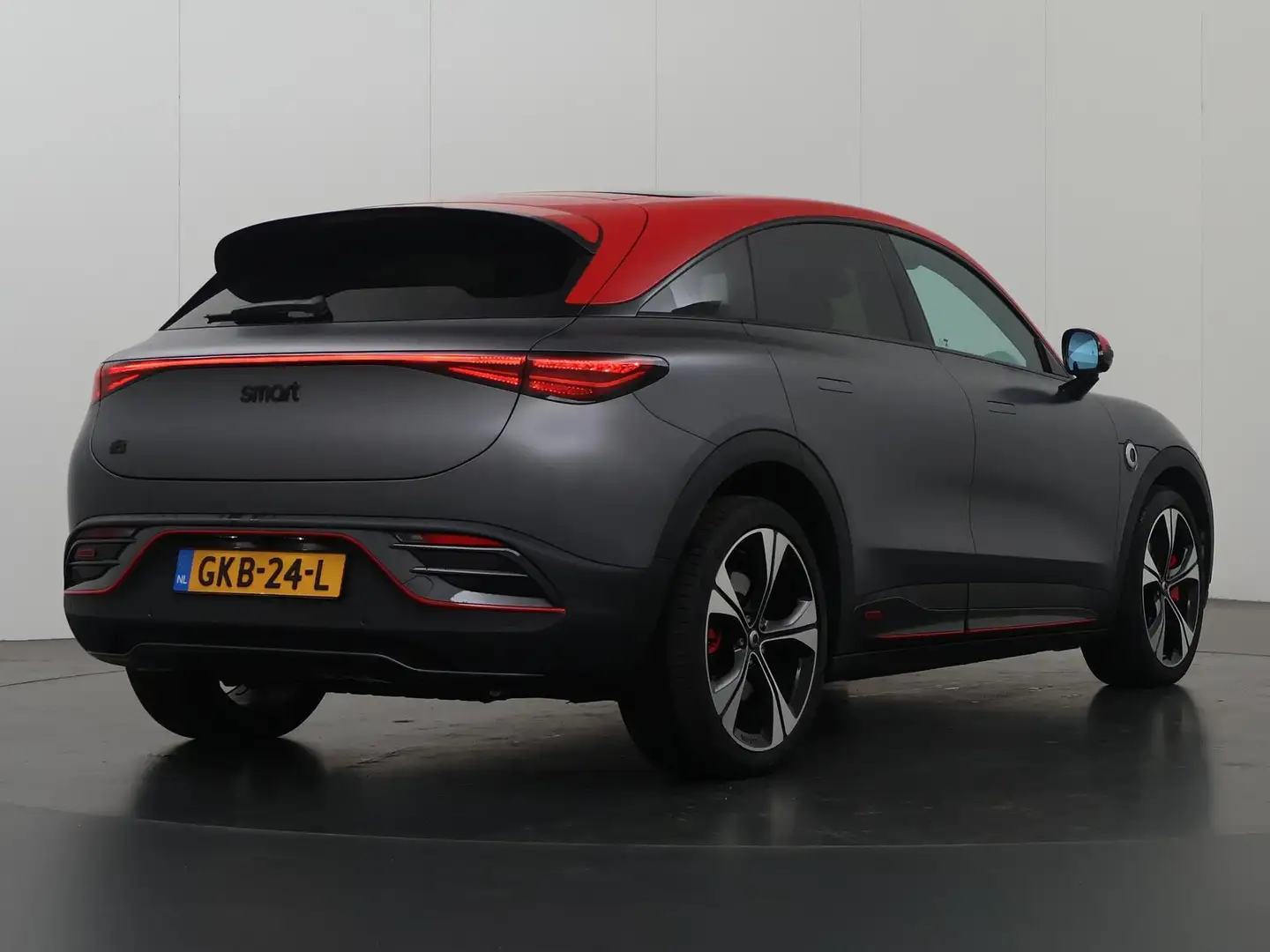 smart #3 BRABUS 66 kWh | Panoramadak | Keyless | CyberSpark Gri - 2