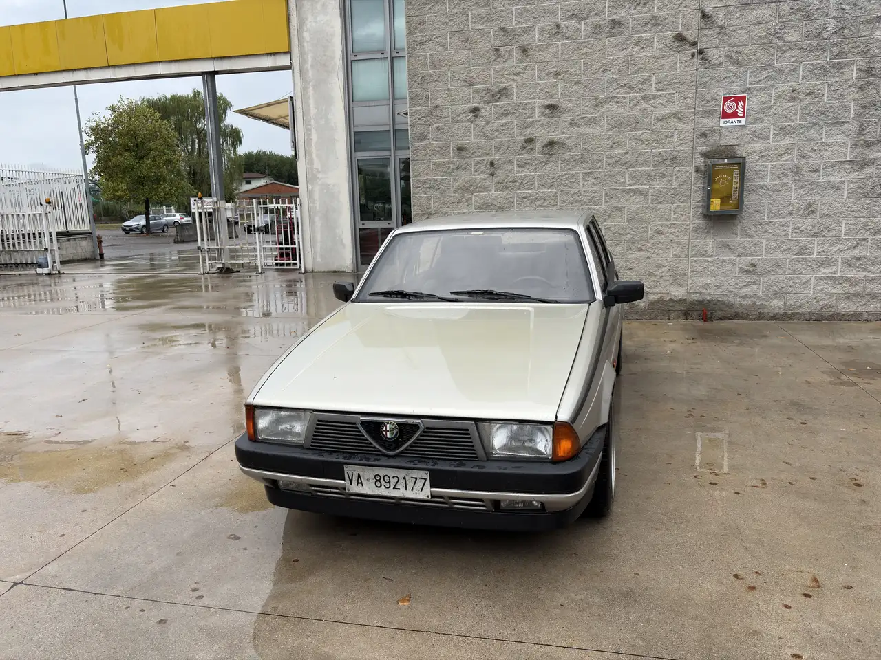 Alfa Romeo 75 1.8 ie, foto 2
