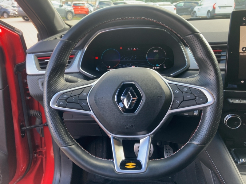 Renault Captur 1.6 E-TECH PHEV 160 R.S. Line Automatik — photo 9