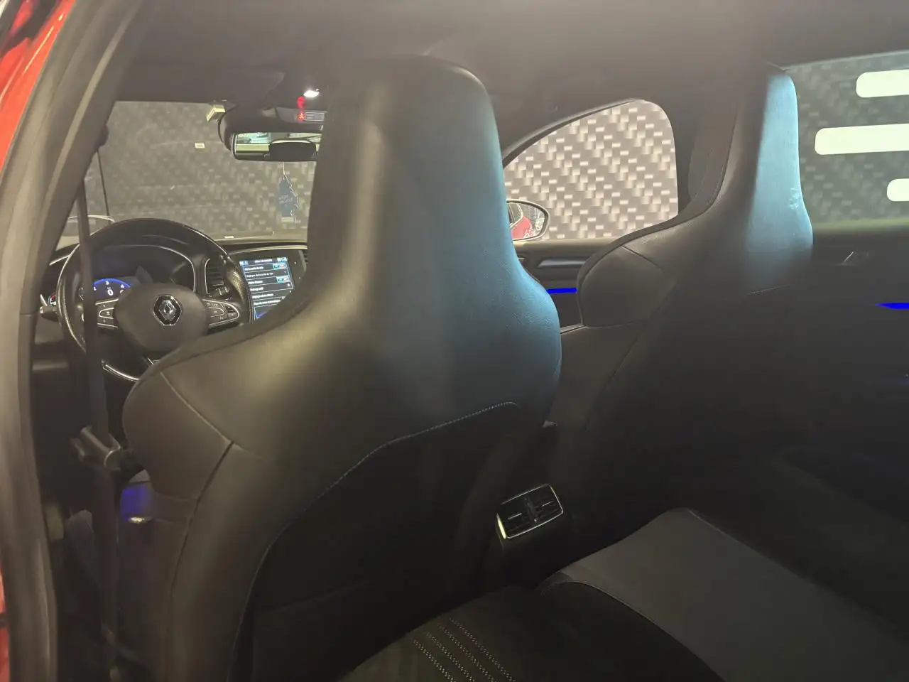Renault Megane Berline — photo 14