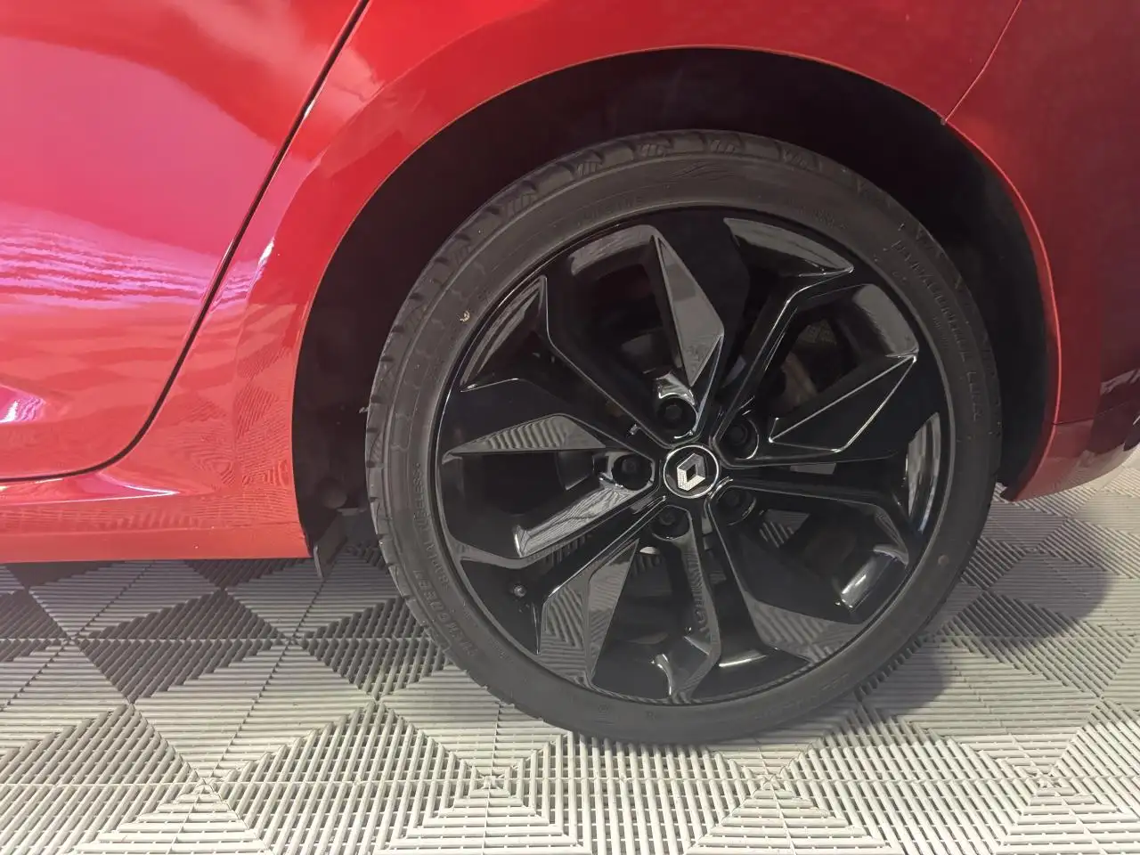 Renault Megane Berline — photo 25
