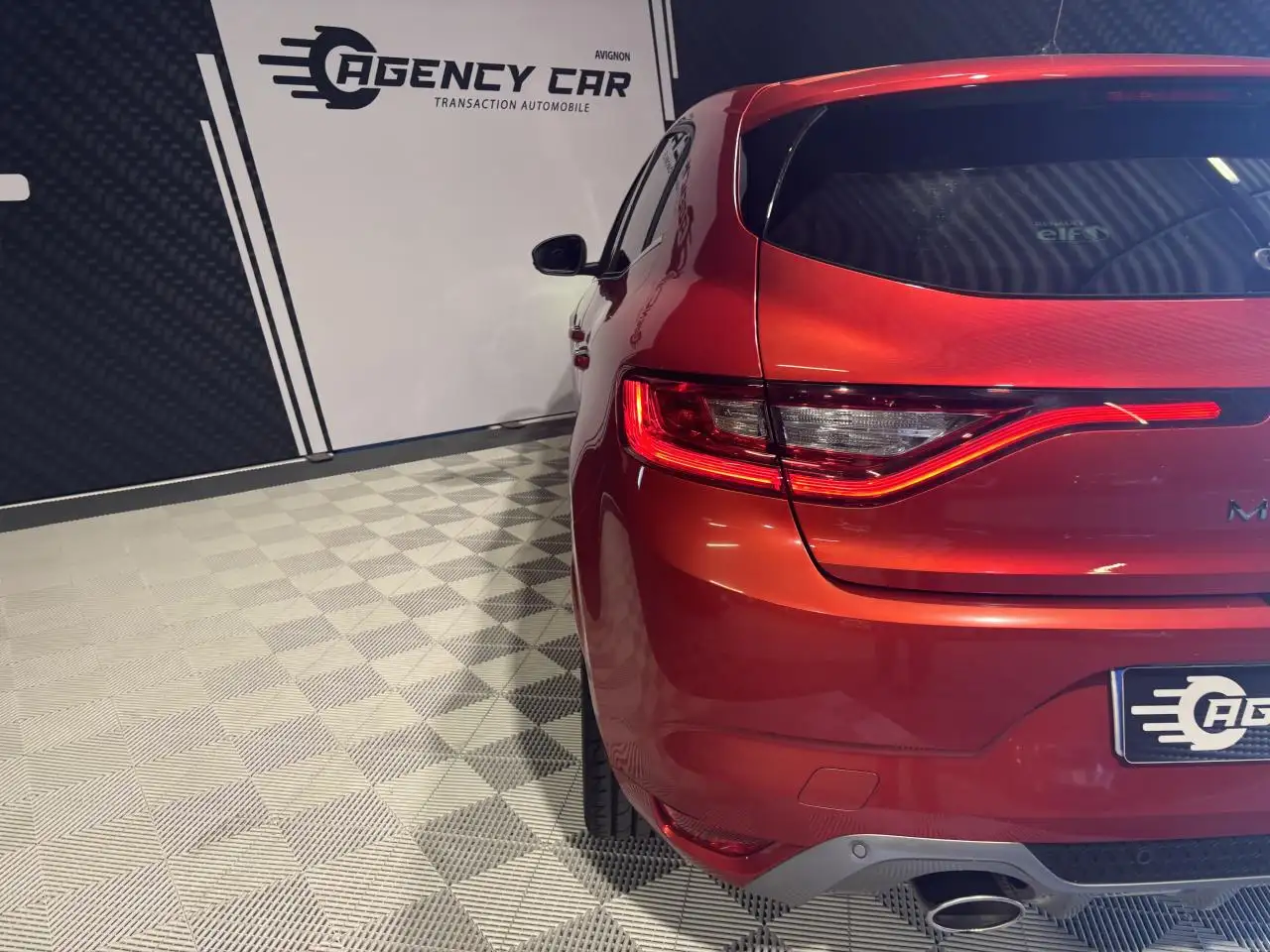 Renault Megane Berline — photo 27