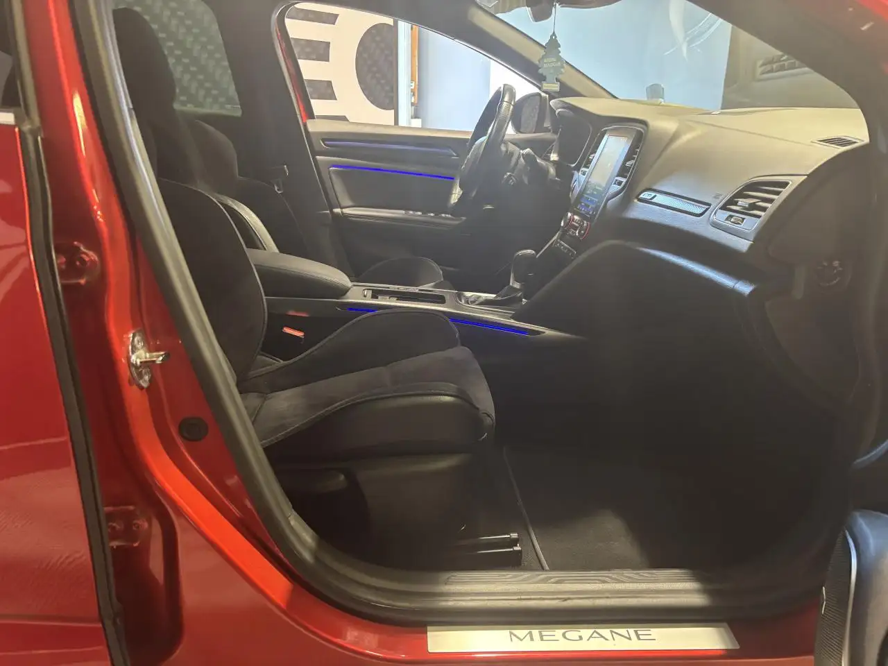 Renault Megane Berline — photo 12