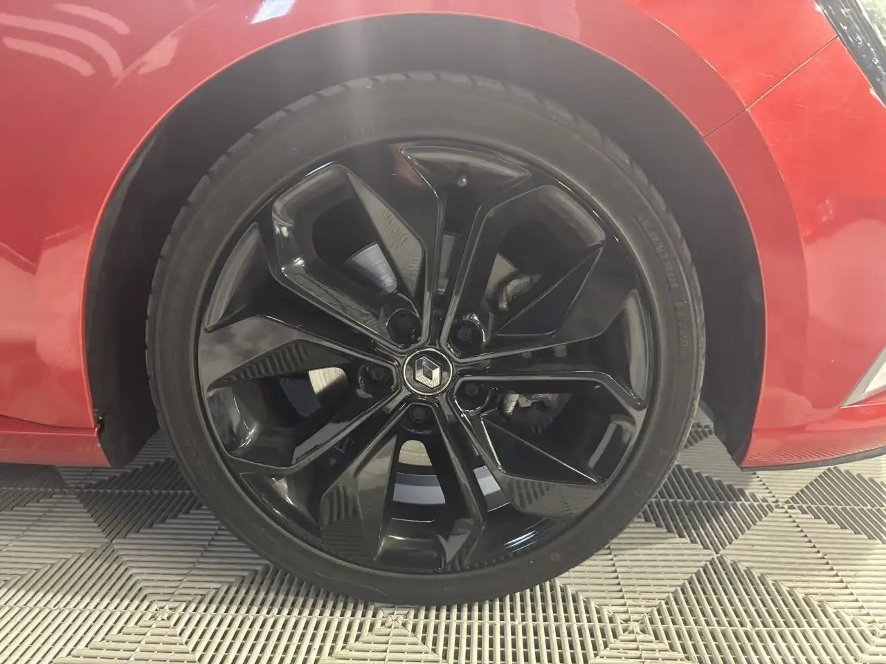 Renault Megane Berline — photo 24