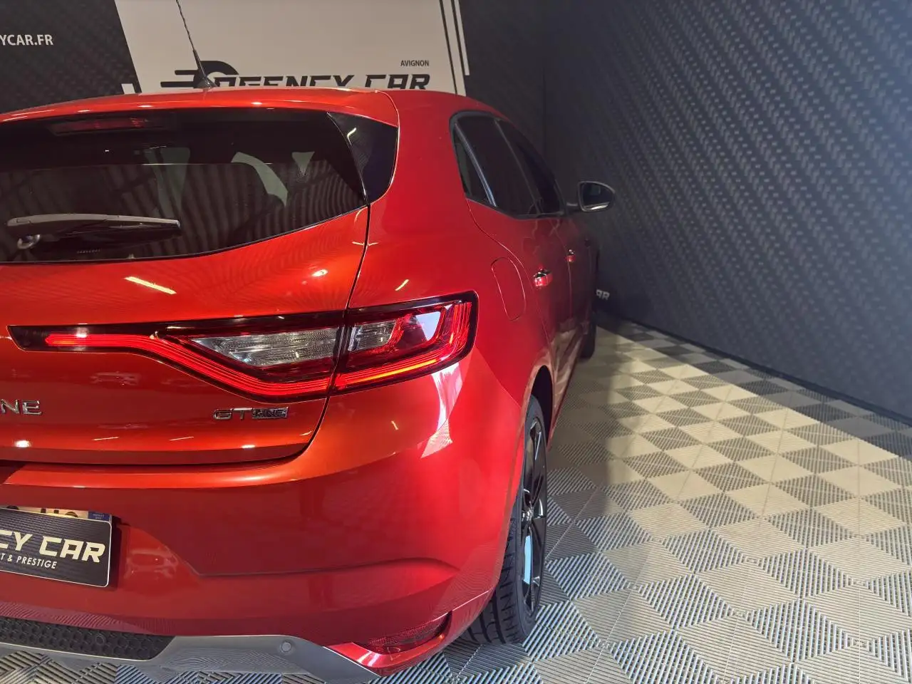 Renault Megane Berline — photo 28