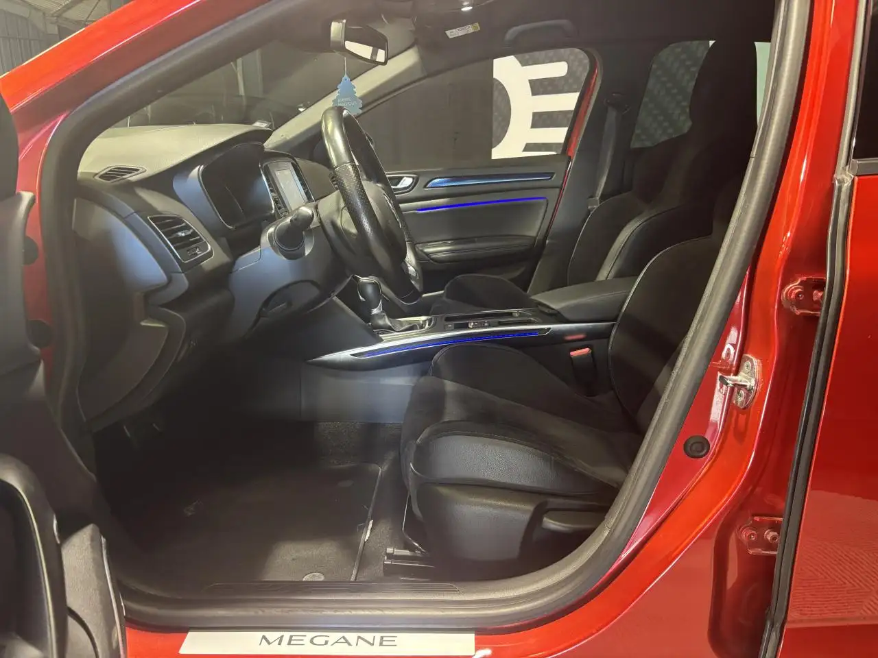 Renault Megane Berline — photo 7