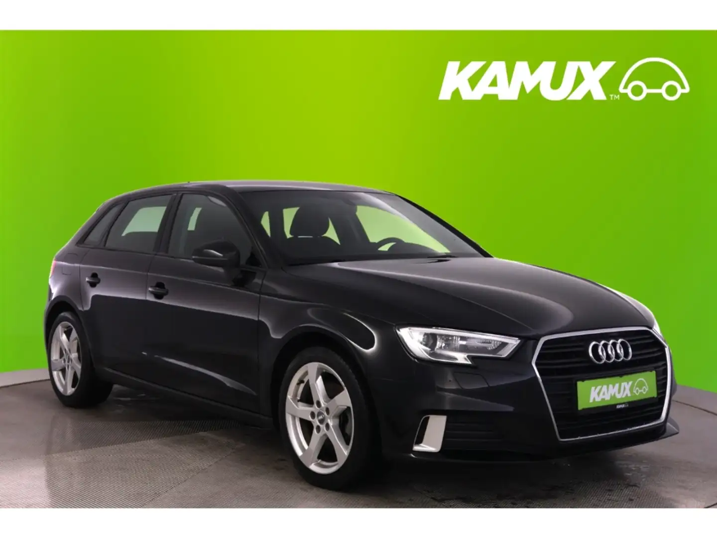 Audi A3 1.0TFSI Sb sport+XENON+NAVI+PDC+AHK+CARPLAY Zwart - 1