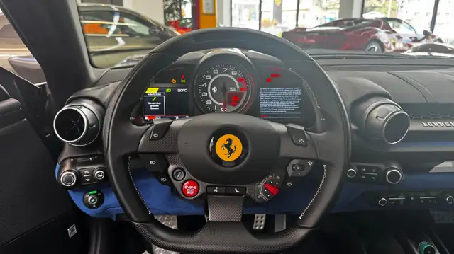 Ferrari 812 view 19
