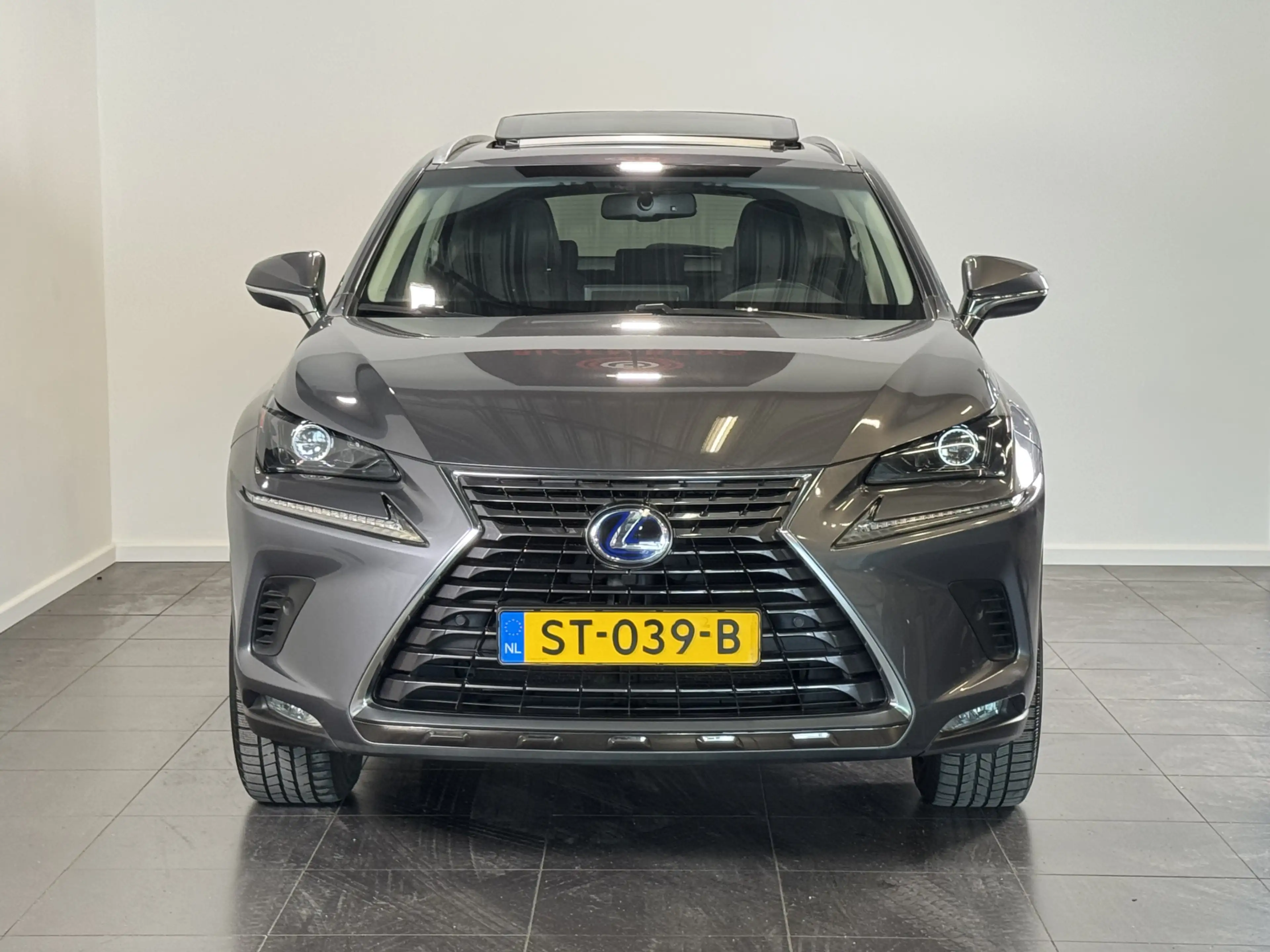 Lexus NX 300h AWD Luxury Line | Schuif-/kantel dak | Elektrische — photo 4
