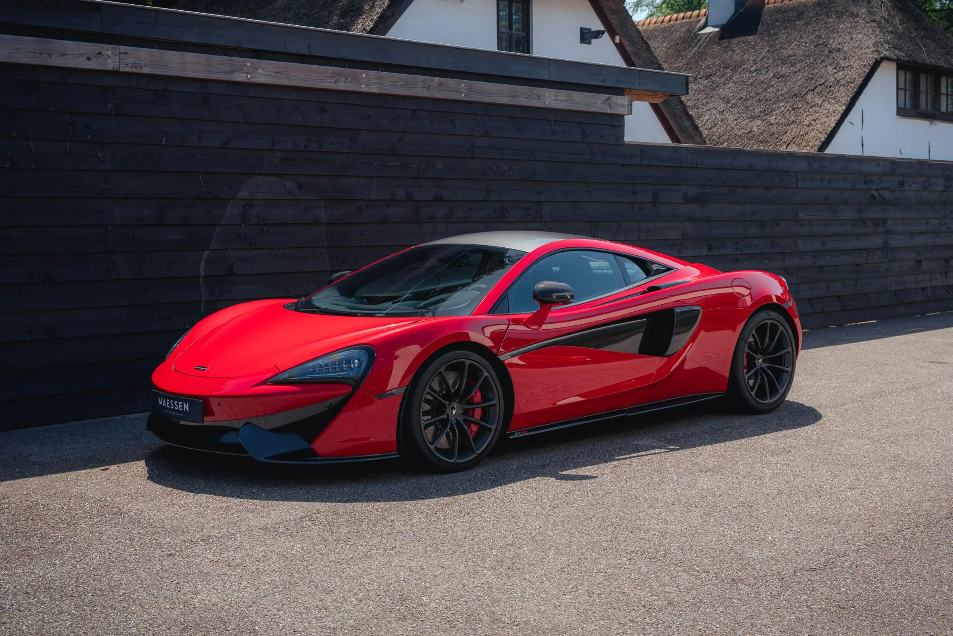 McLaren 570S B&W - Dealer OH — photo 6