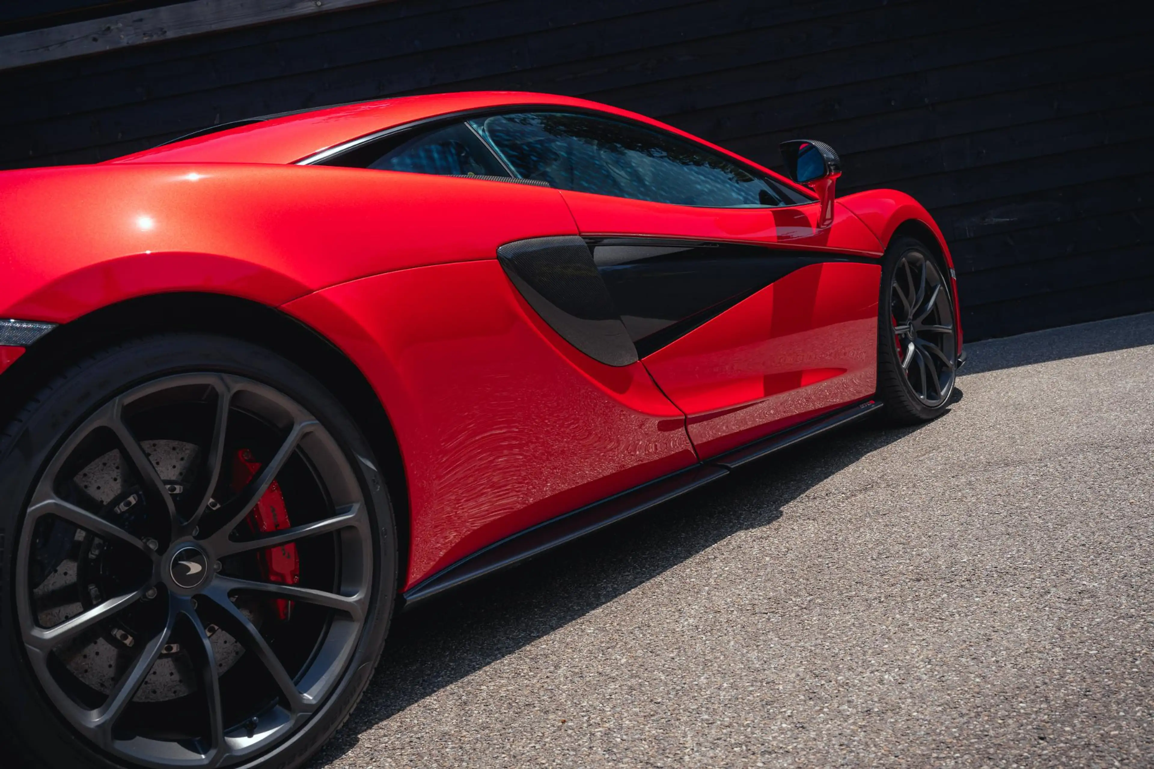 McLaren 570S B&W - Dealer OH — photo 11