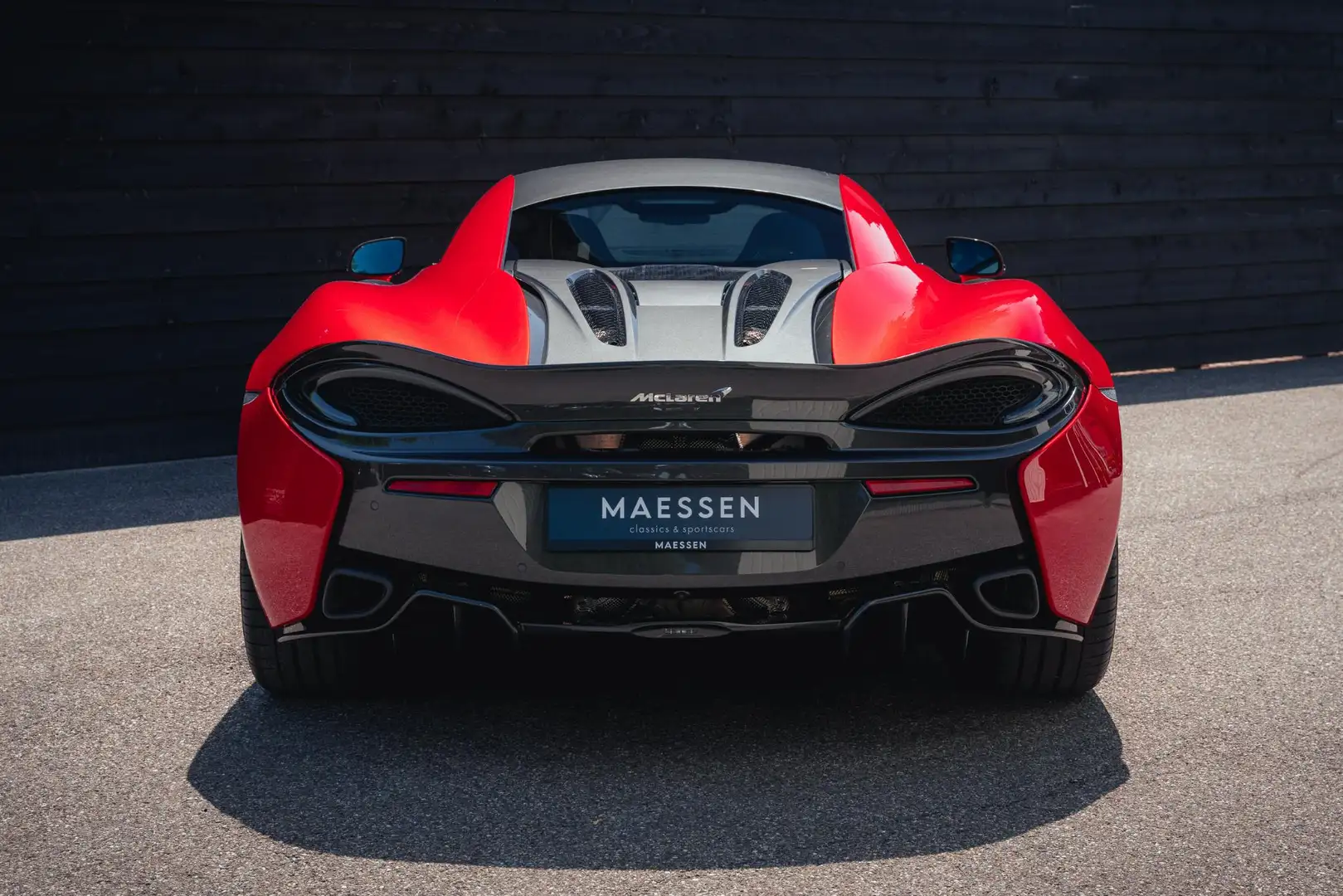McLaren 570S - B&W - Dealer OH Rot - 2