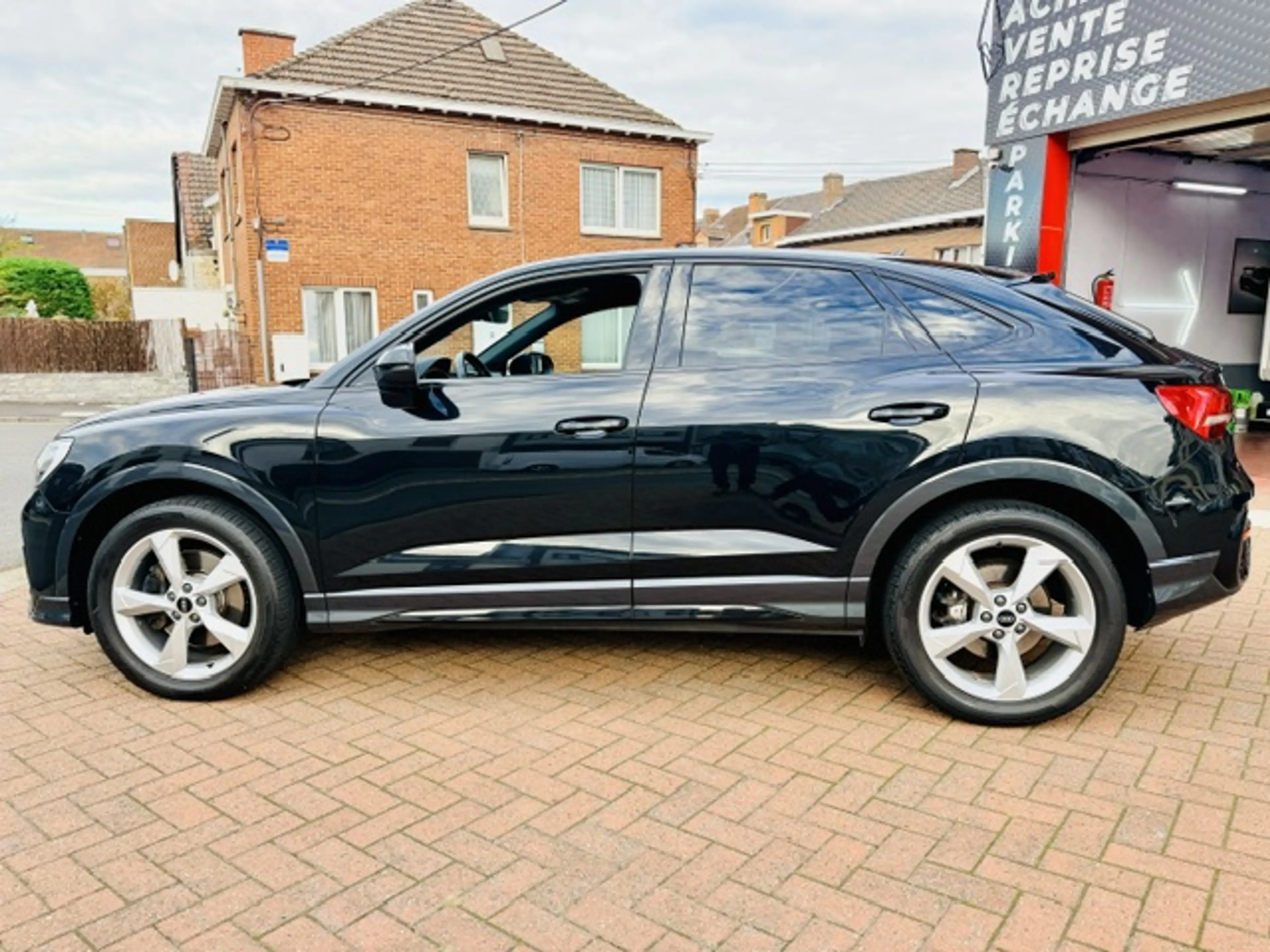 Audi Q3 Q3 40 TFSI Quattro (4x4) S line S tronic SPORTBACK Cuir Led Gps Garantie — photo 7