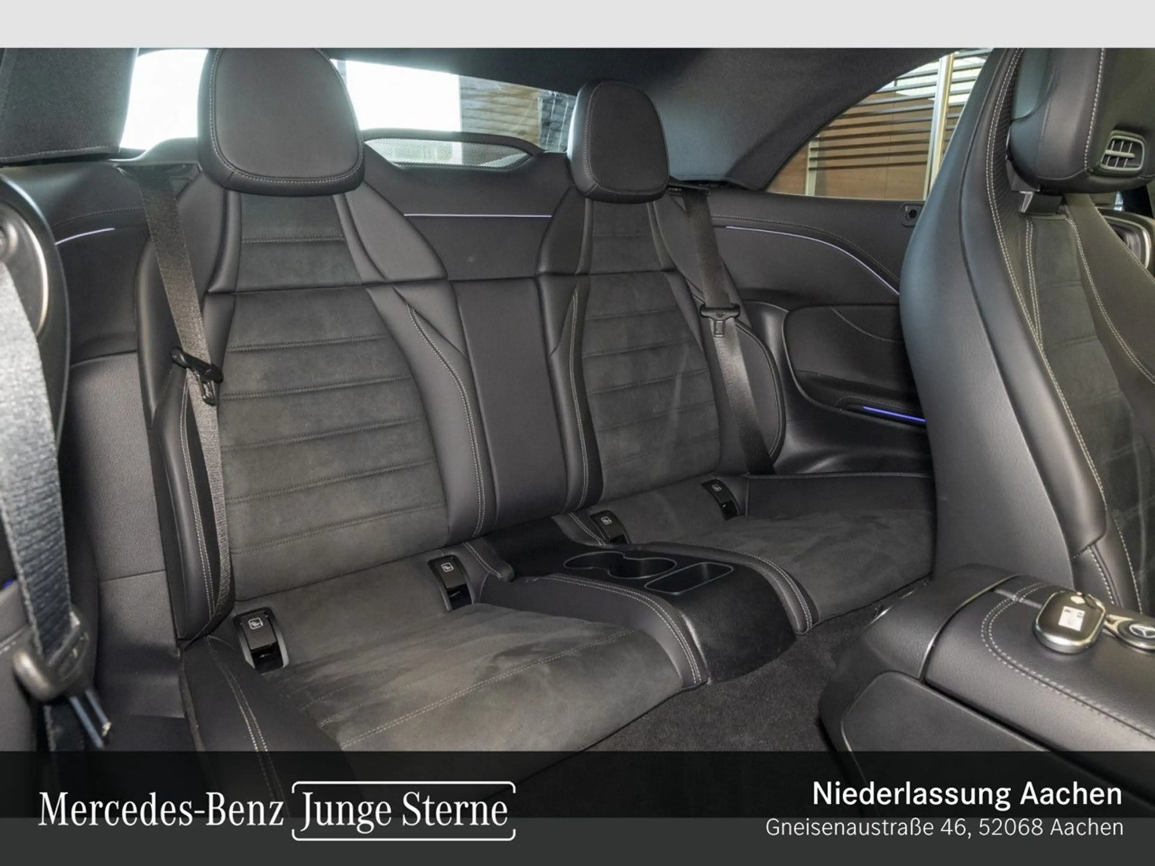 Mercedes-Benz CLE 200 AMG+NIGHT+360+LED+BURMESTER+TOTW+KEYLESS — photo 11