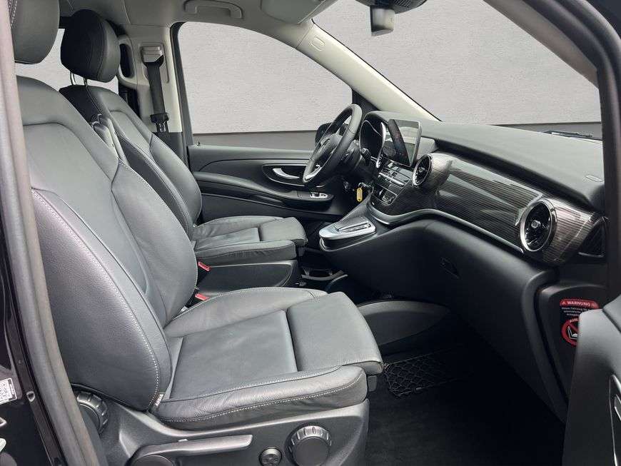 Mercedes-Benz V 250