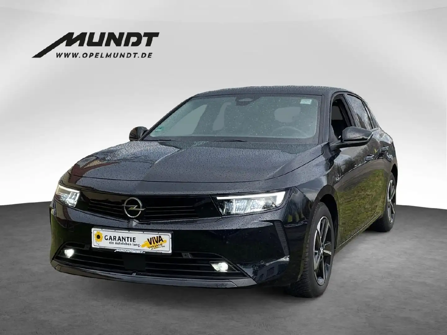 Opel Astra Enjoy Schwarz - 1