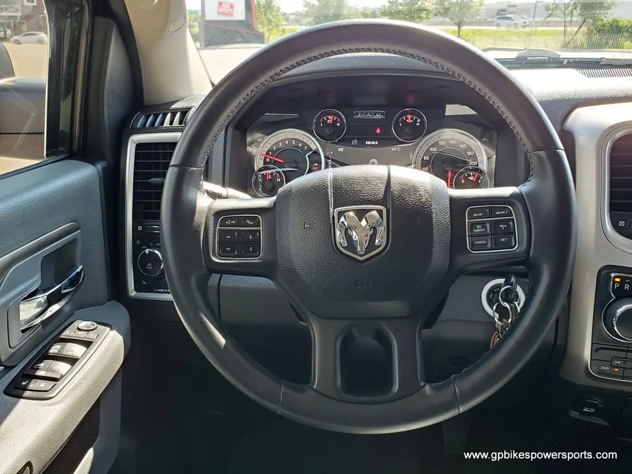RAM 1500 photo RAM 1500