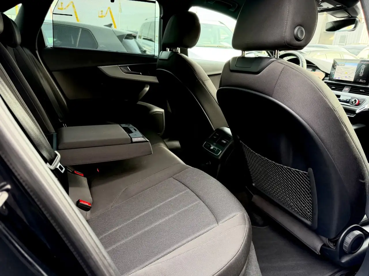 Audi A4 Lim. 40 TDI quattro S line /NAVI/LED/CAM/ 15