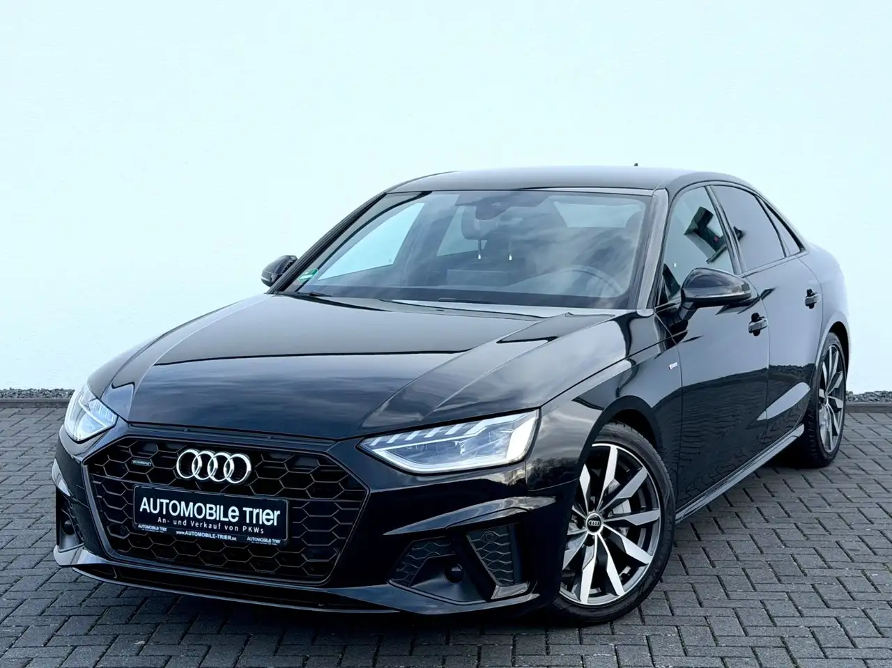 Audi A4 Lim. 40 TDI quattro S line /NAVI/LED/CAM/
