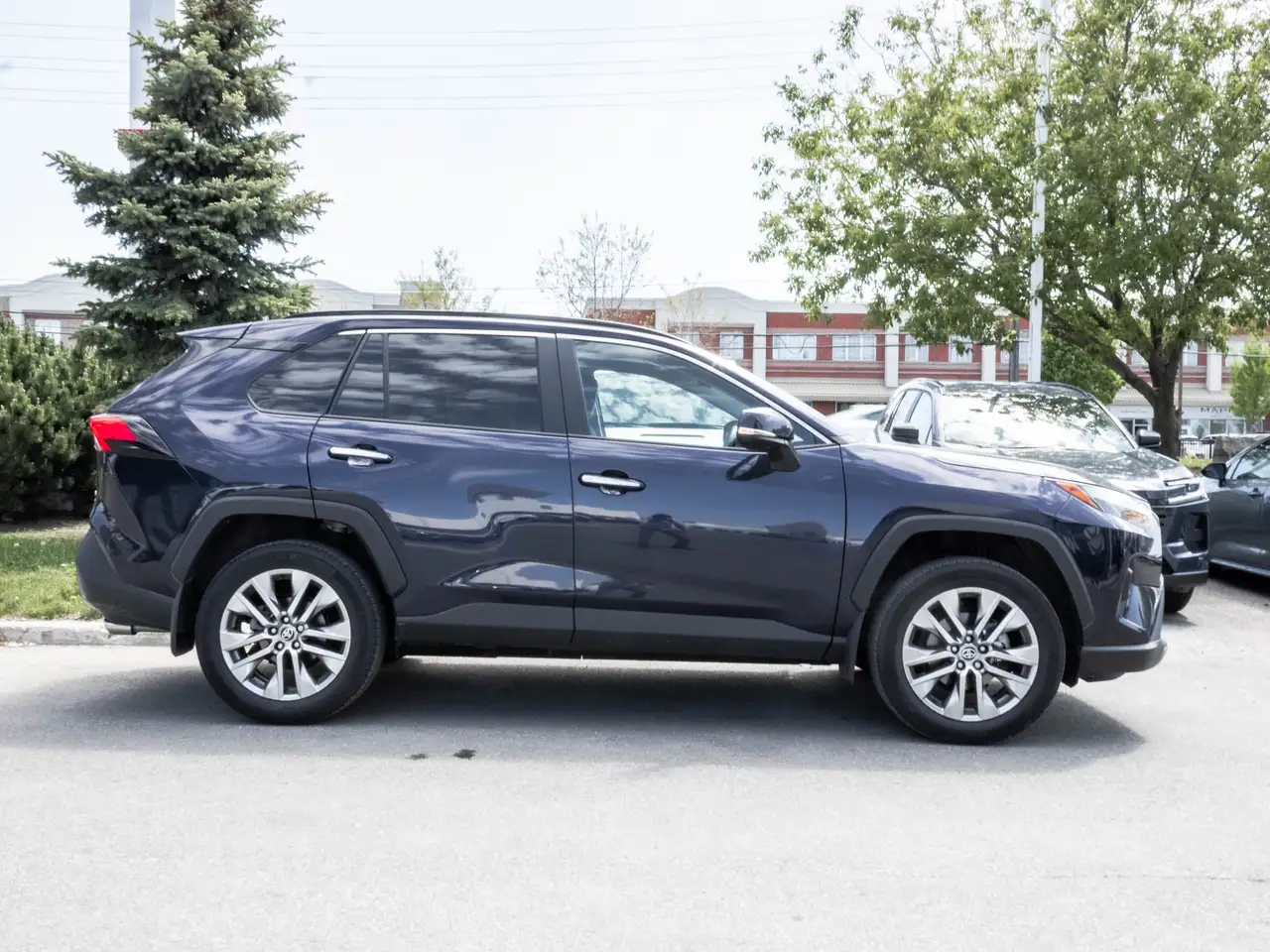 Toyota RAV 4 снимка Toyota RAV 4