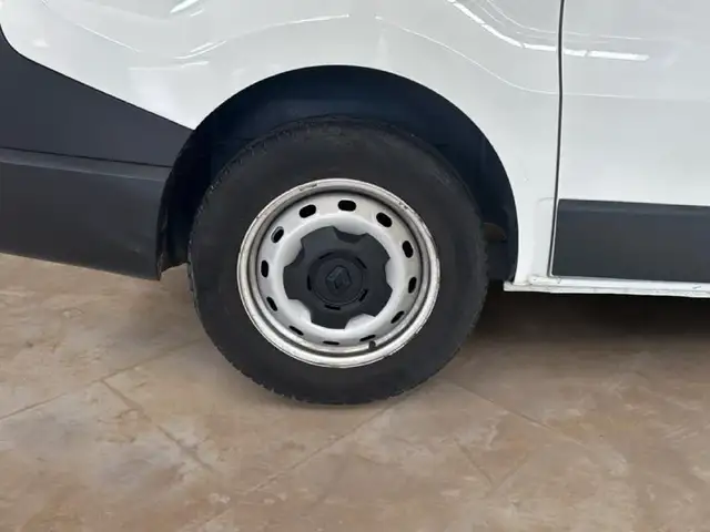 Renault Trafic view 7