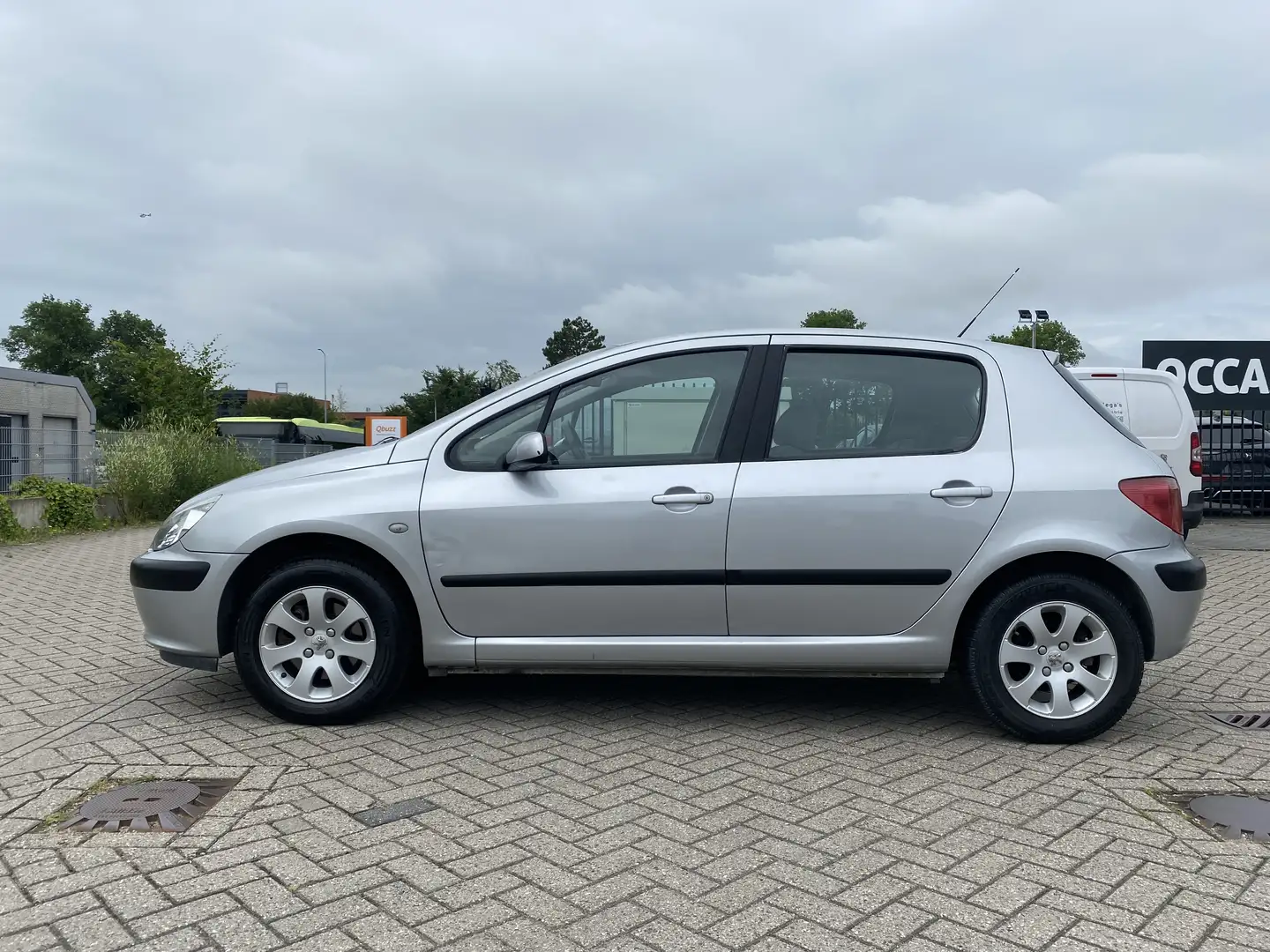 Peugeot 307 1.6-16V XT Grau - 2