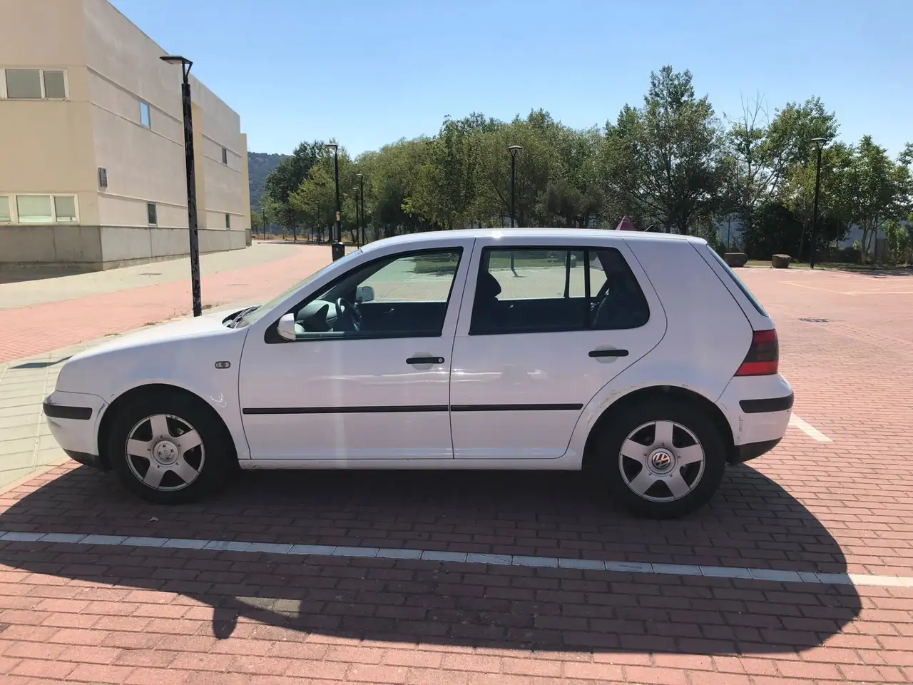 Volkswagen Golf 1.6 Conceptline 100, foto 3