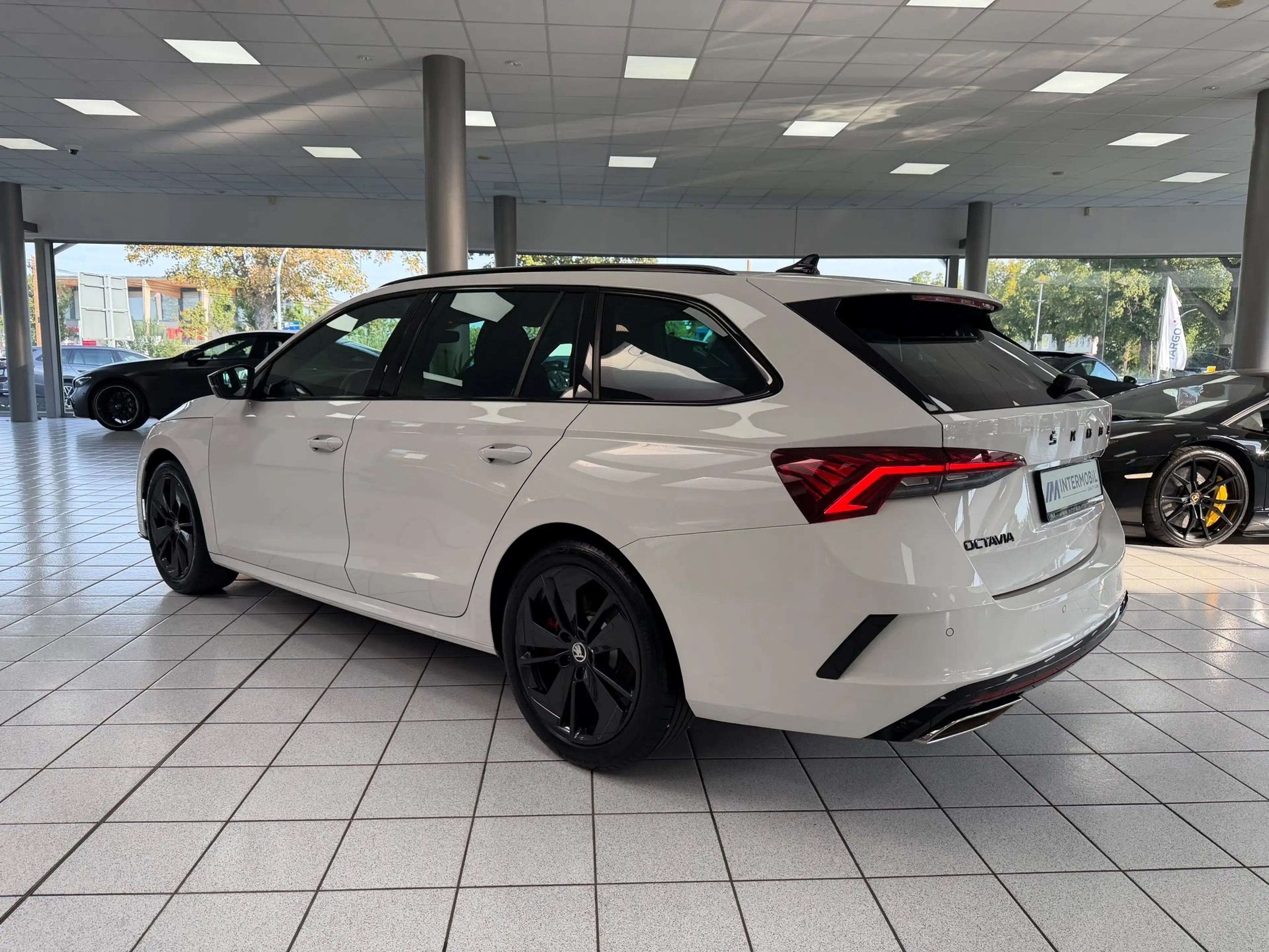 Skoda Octavia Combi RS 2.0 TSI*LED*VIRTU*CarPlay*DAB* — photo 6