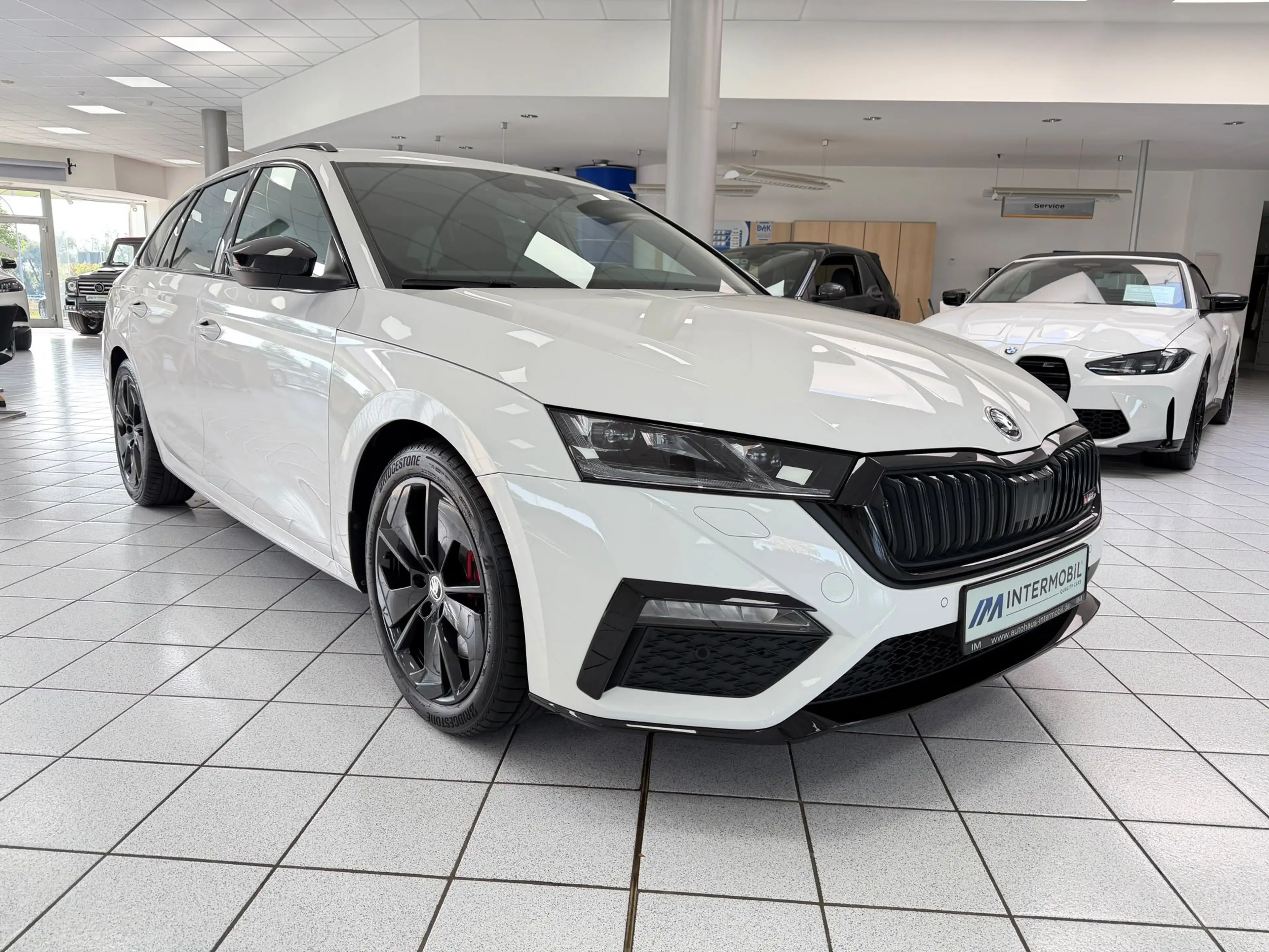 Skoda Octavia Combi RS 2.0 TSI*LED*VIRTU*CarPlay*DAB* — photo 3